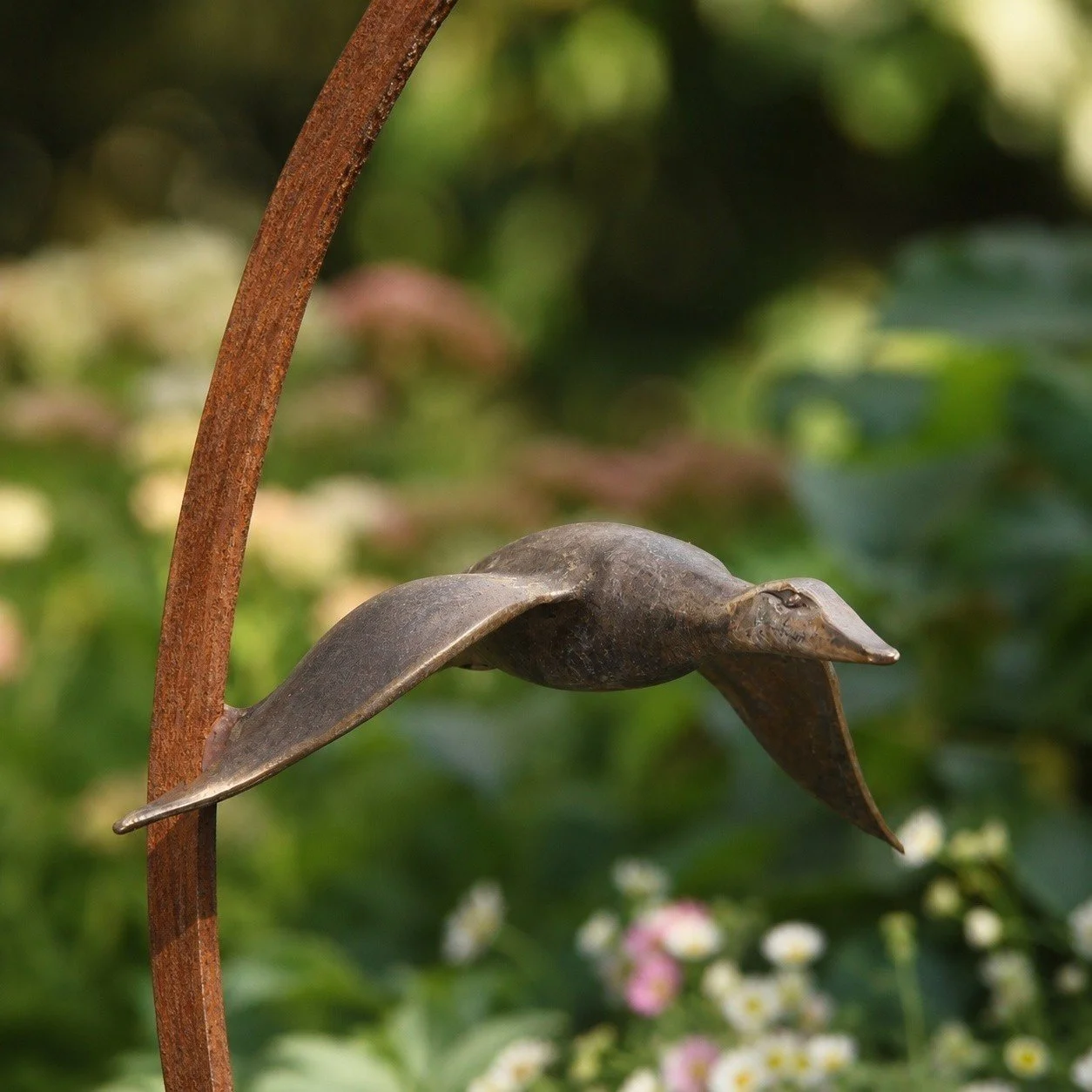 flying-ducks-seasons-in-motion-bronze-corten-steel-garden-sculpture-laurens-spier (7).jpg