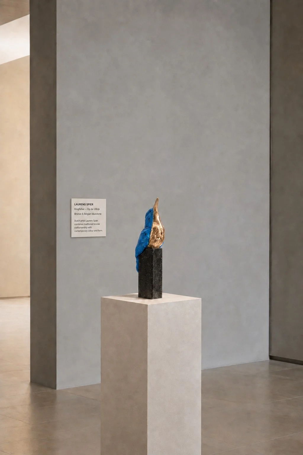 Kingfisher – On the Lookout  Bronzen IJsvogel Sculptuur  Laurens Spier (4).jpeg
