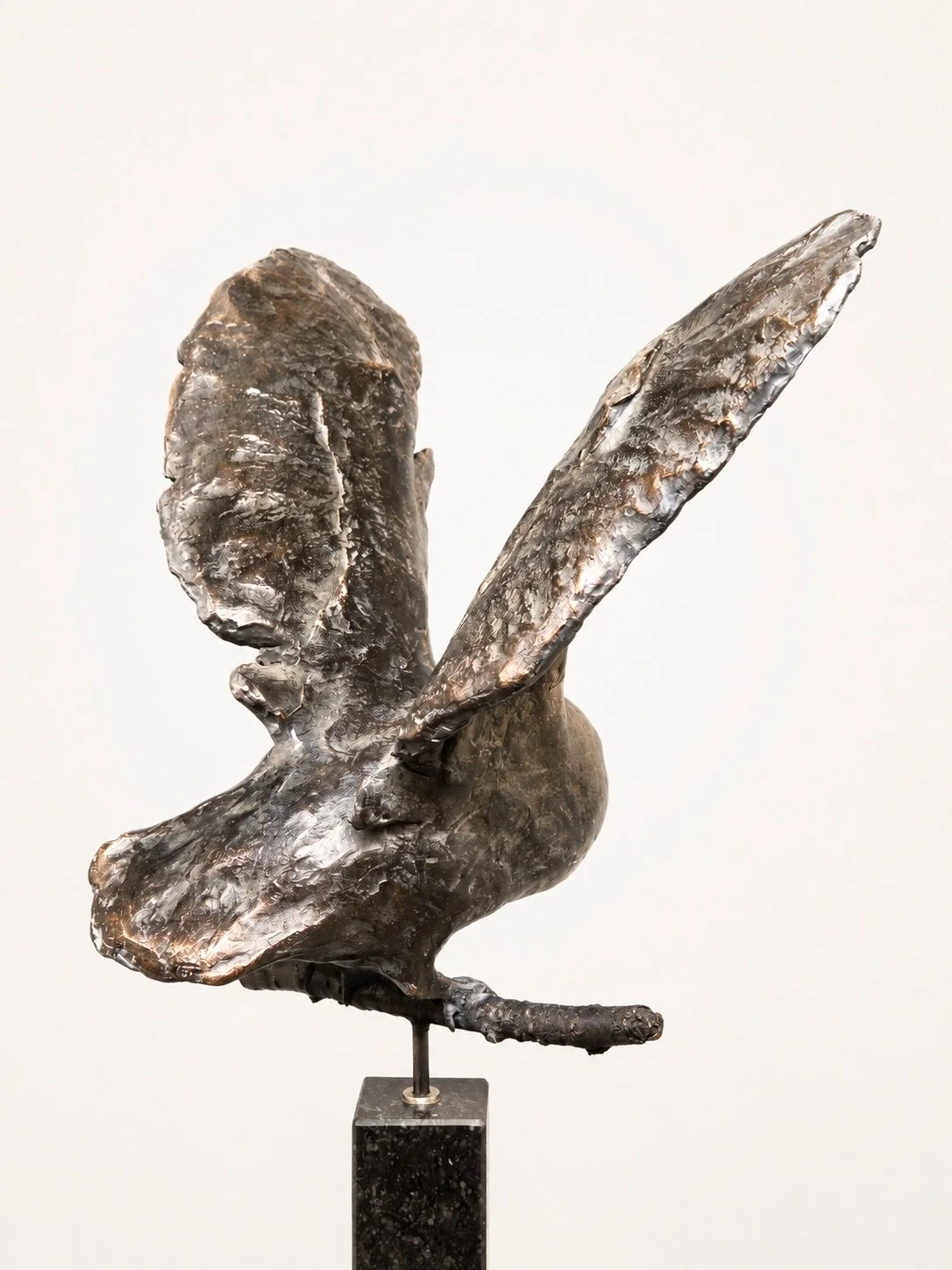 barn-owl-ready-to-strike-kerkuil-brons-bronze-sculpture-laurens-spier (1).jpg