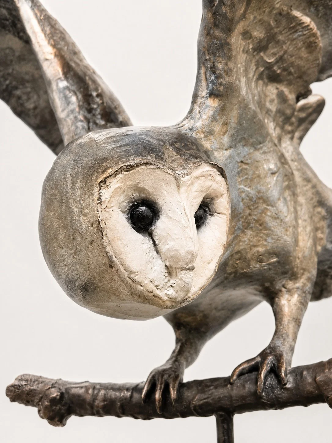 barn-owl-ready-to-strike-kerkuil-brons-bronze-sculpture-laurens-spier (3).jpg