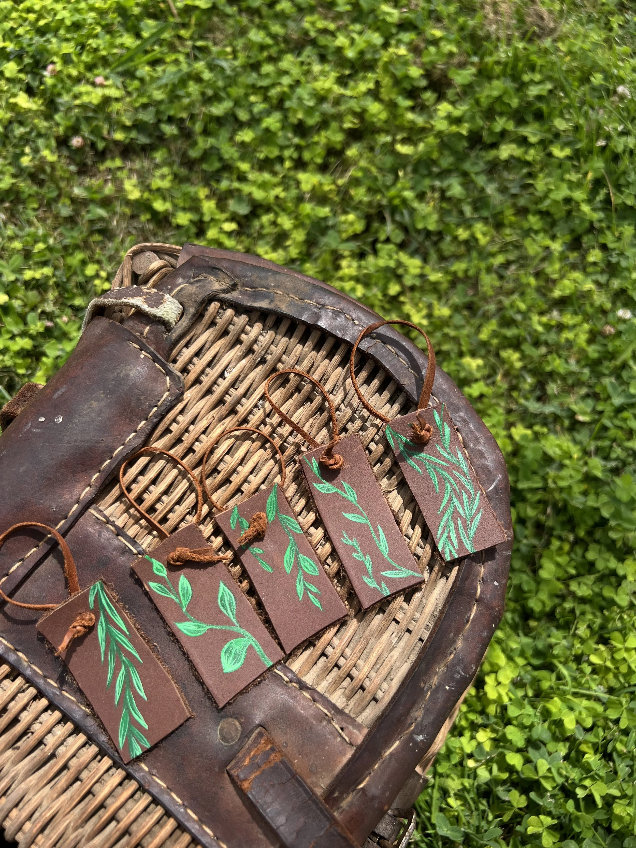 Painted Plant Vine Leather Keychains