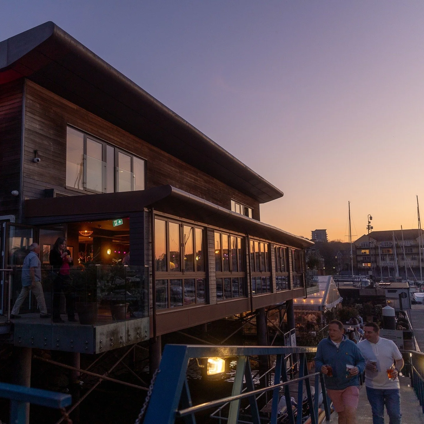 £50 Bar Tab Giveaway!π
We’re celebrating the launch of our Sunday Sessions this weekend at The Goose on the Loose — and we’re giving one lucky winner a £50 bar tab to spend this Sunday!π»πΆ
To enter:
β
 Like this post