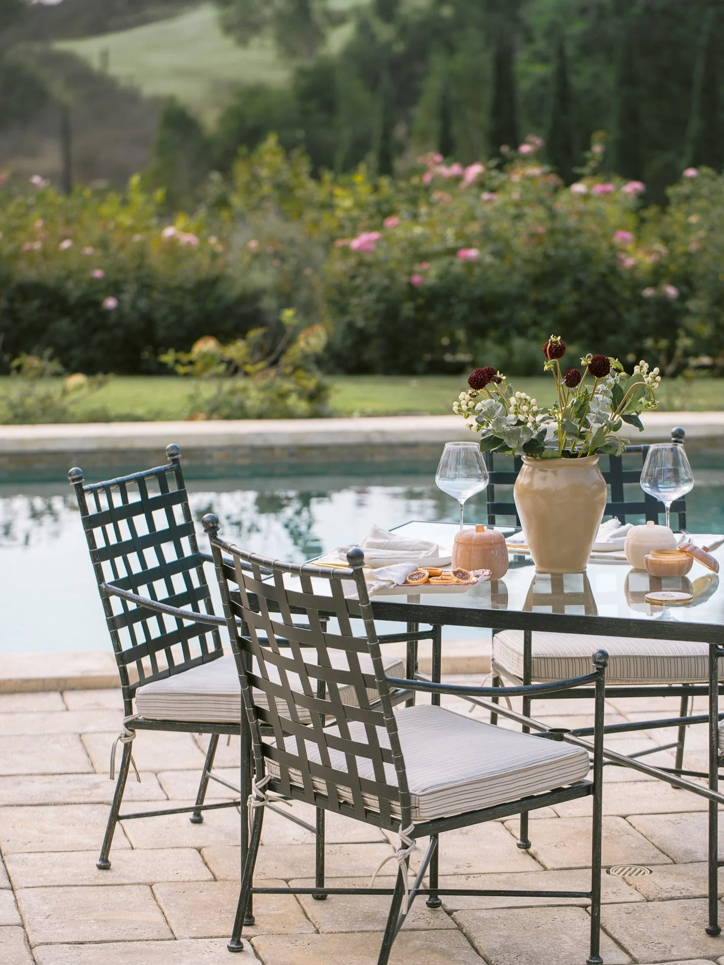 Hard to believe summer is already halfway over&mdash;but it&rsquo;s never too early to start planning for next season&rsquo;s outdoor gatherings. This Sunset West dining set makes every meal feel like a getaway.

#SunsetWest #OutdoorDining #SummerEnt