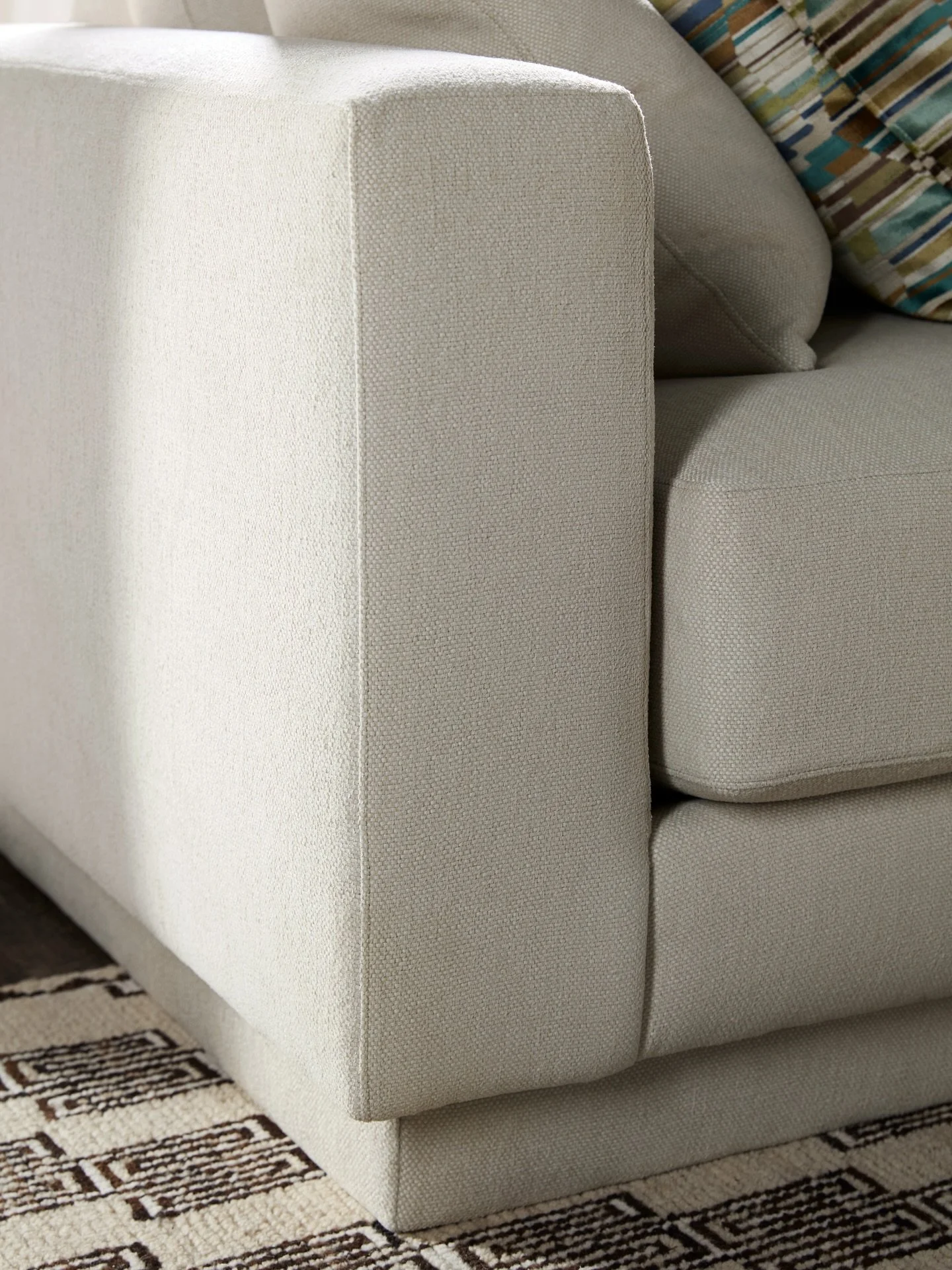 The Flynn Sofa from HF Custom &mdash; fully upholstered with a sleek plinth base, introduced last market and ready to make a statement.

#HFCustom #FlynnSofa #PlinthBase #CustomDesign #InteriorInspiration #FurnitureDetails #DesignNotes