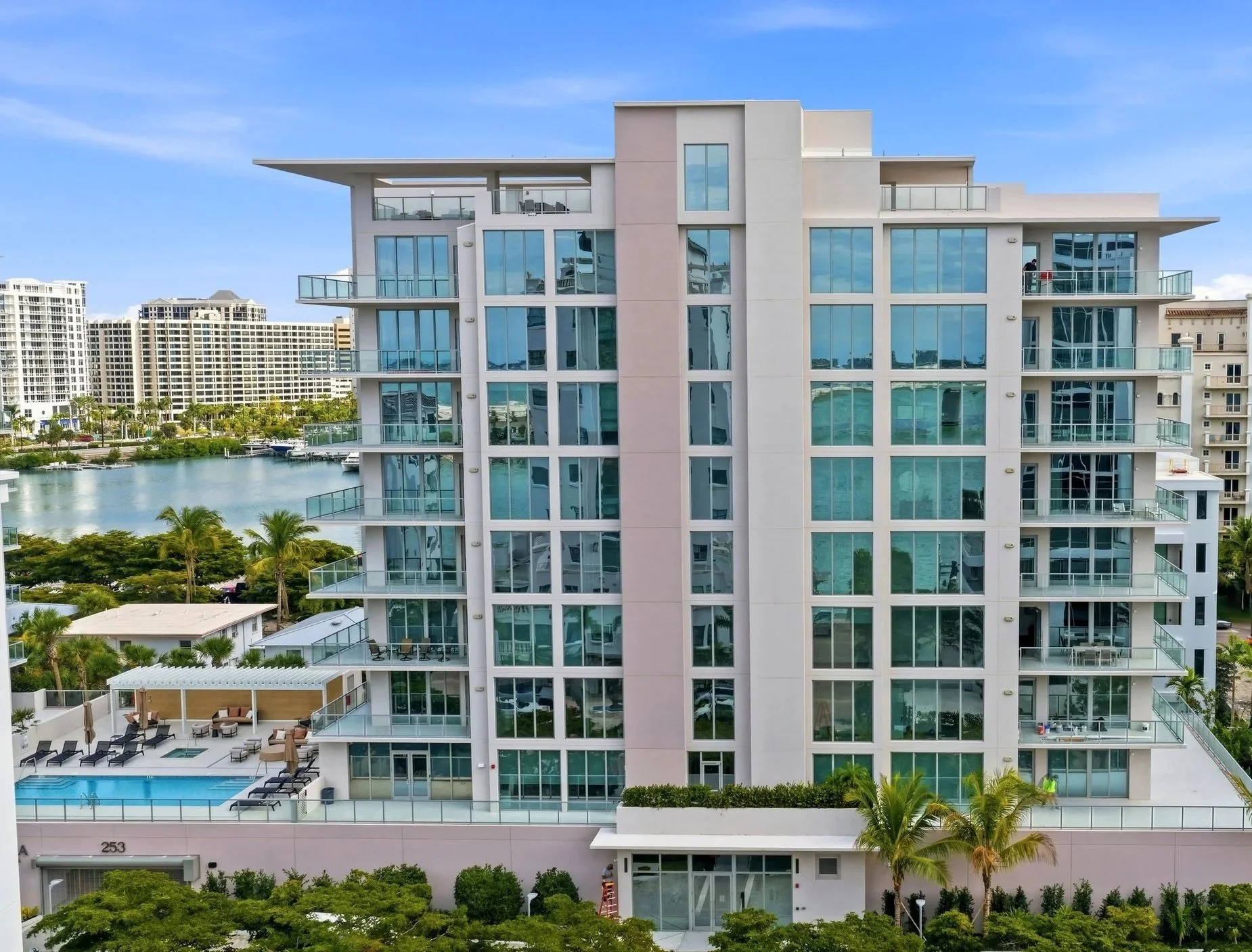 Investing in Peninsula Sarasota: A Rare Waterfront Opportunity