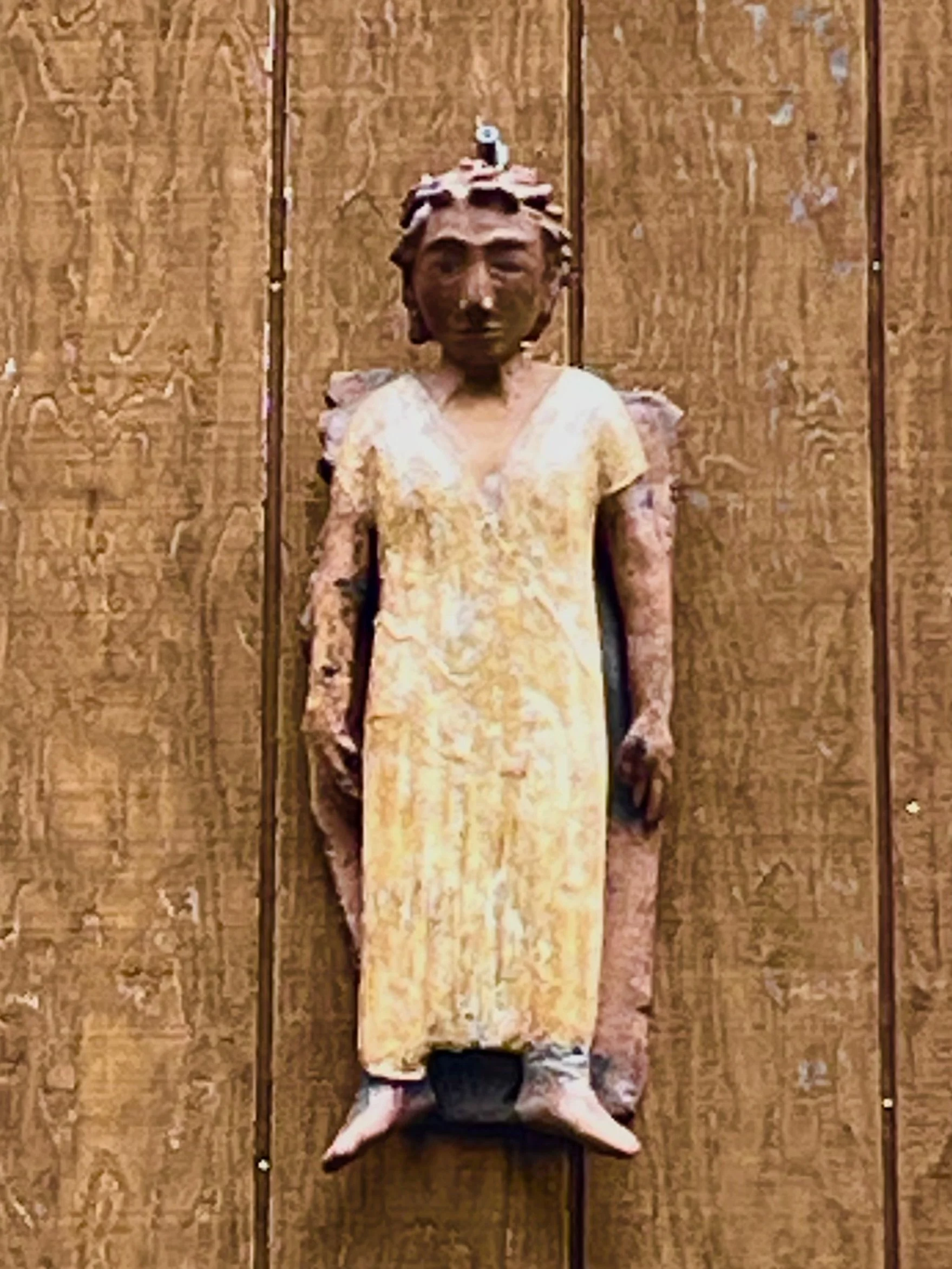 Ada Pilar Cruz, Guardián, 29" tall
