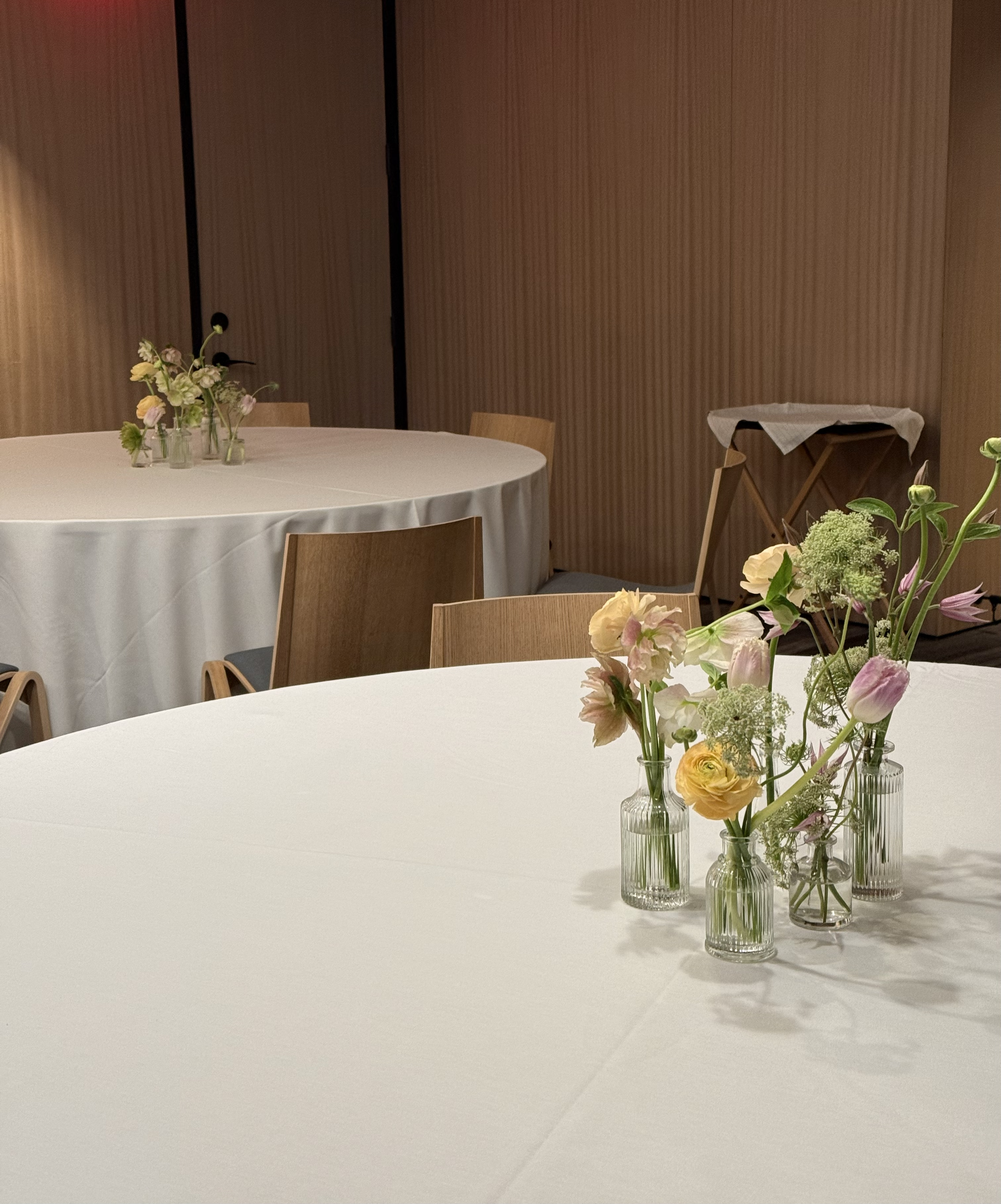 corporate_event_florals.png