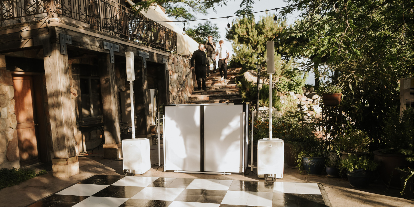 Why Every Utah Couple Needs a Professional Wedding DJ for Their Big Day