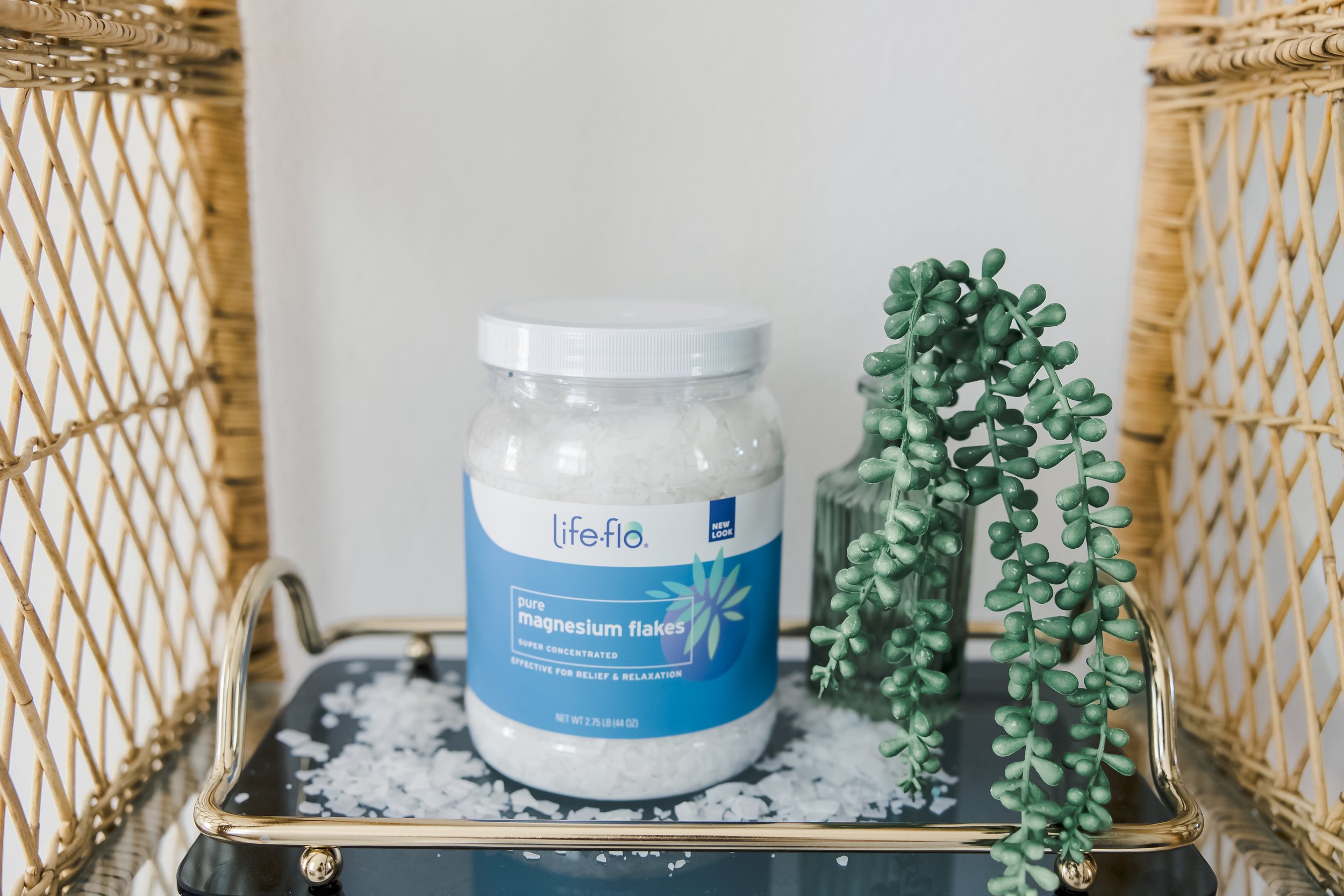 Pure Magnesium Flakes