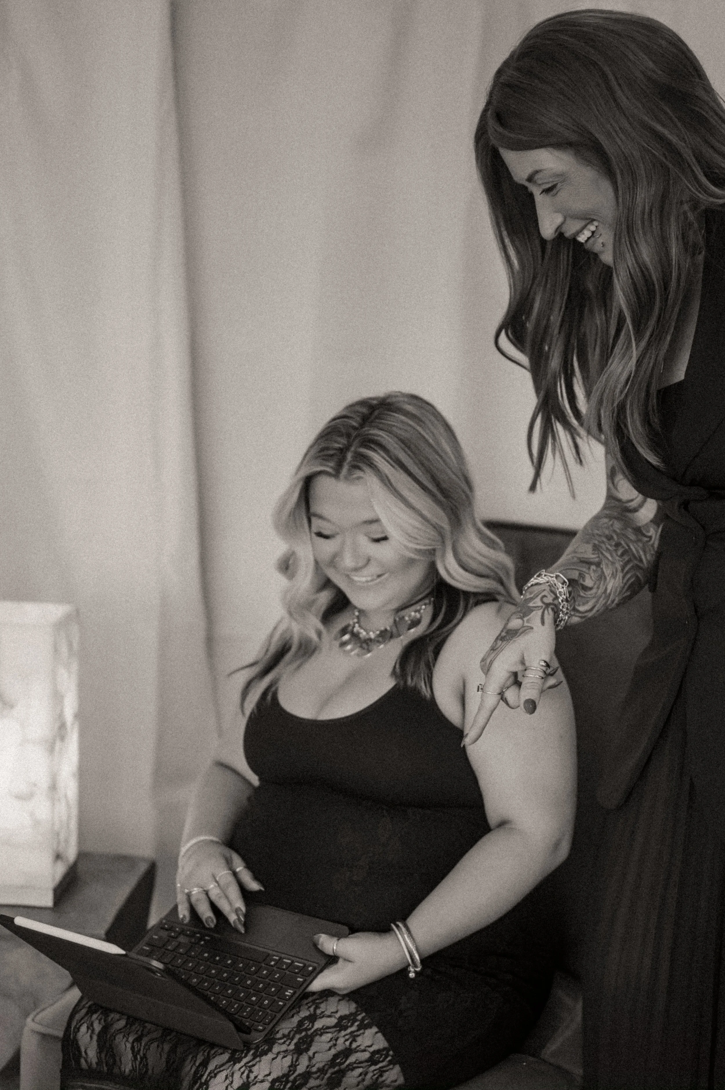 Associate program at Calysto salon in st Peters Missouri 
salon education, extension education, new hairstylists, trending hair,