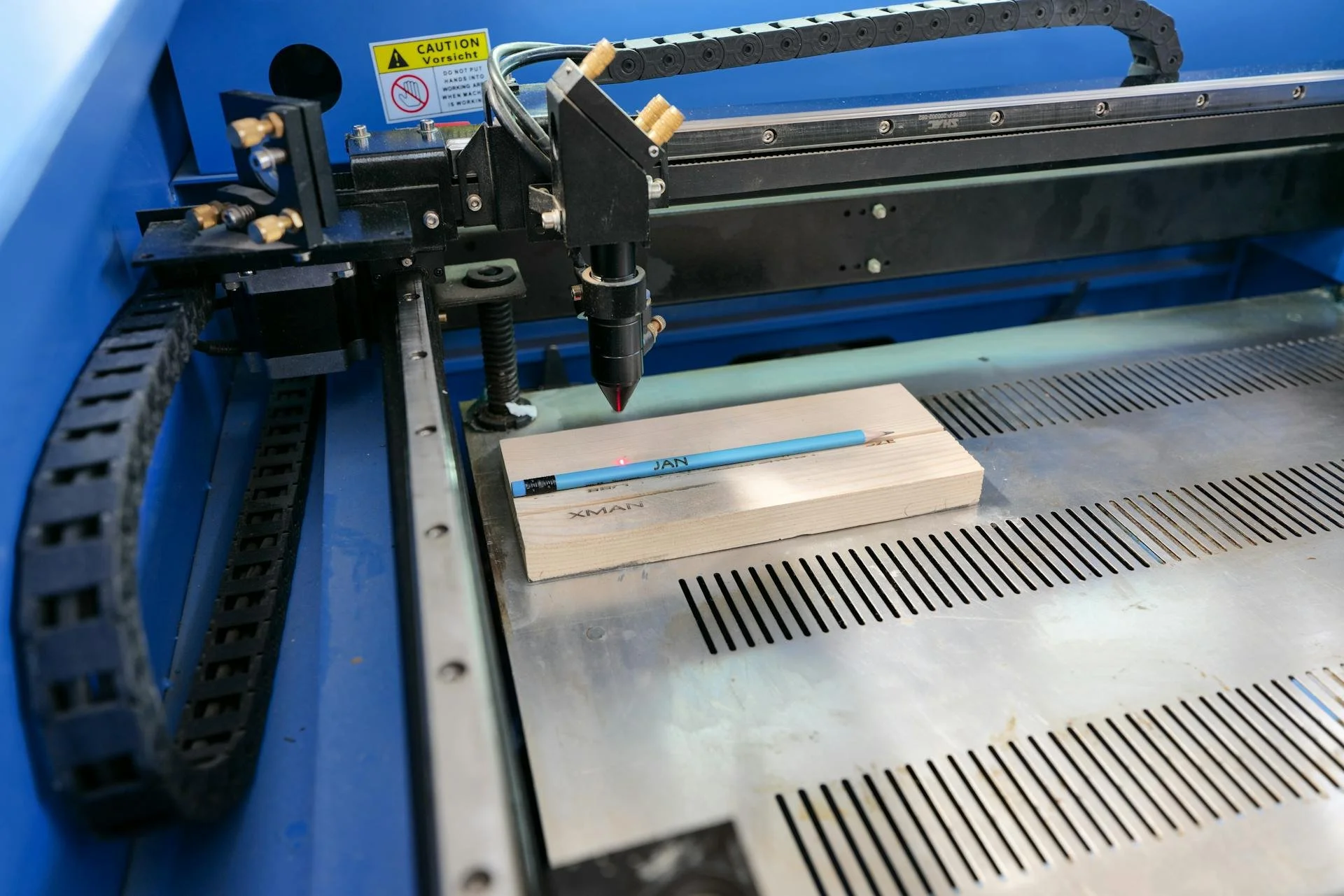 What Can an Industrial Laser Cutting Machine Cut?