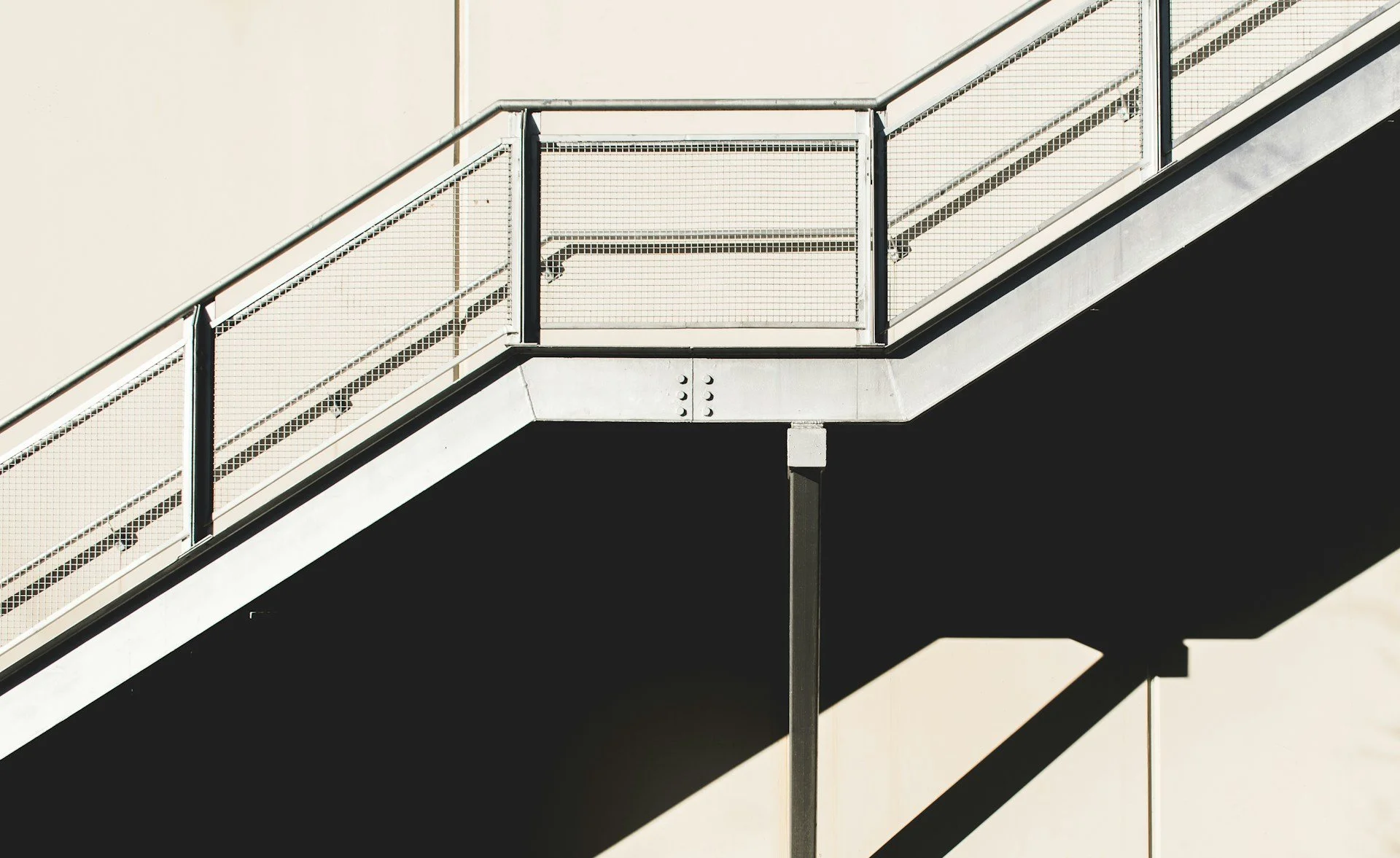 How to Choose the Right Stair Pan Design