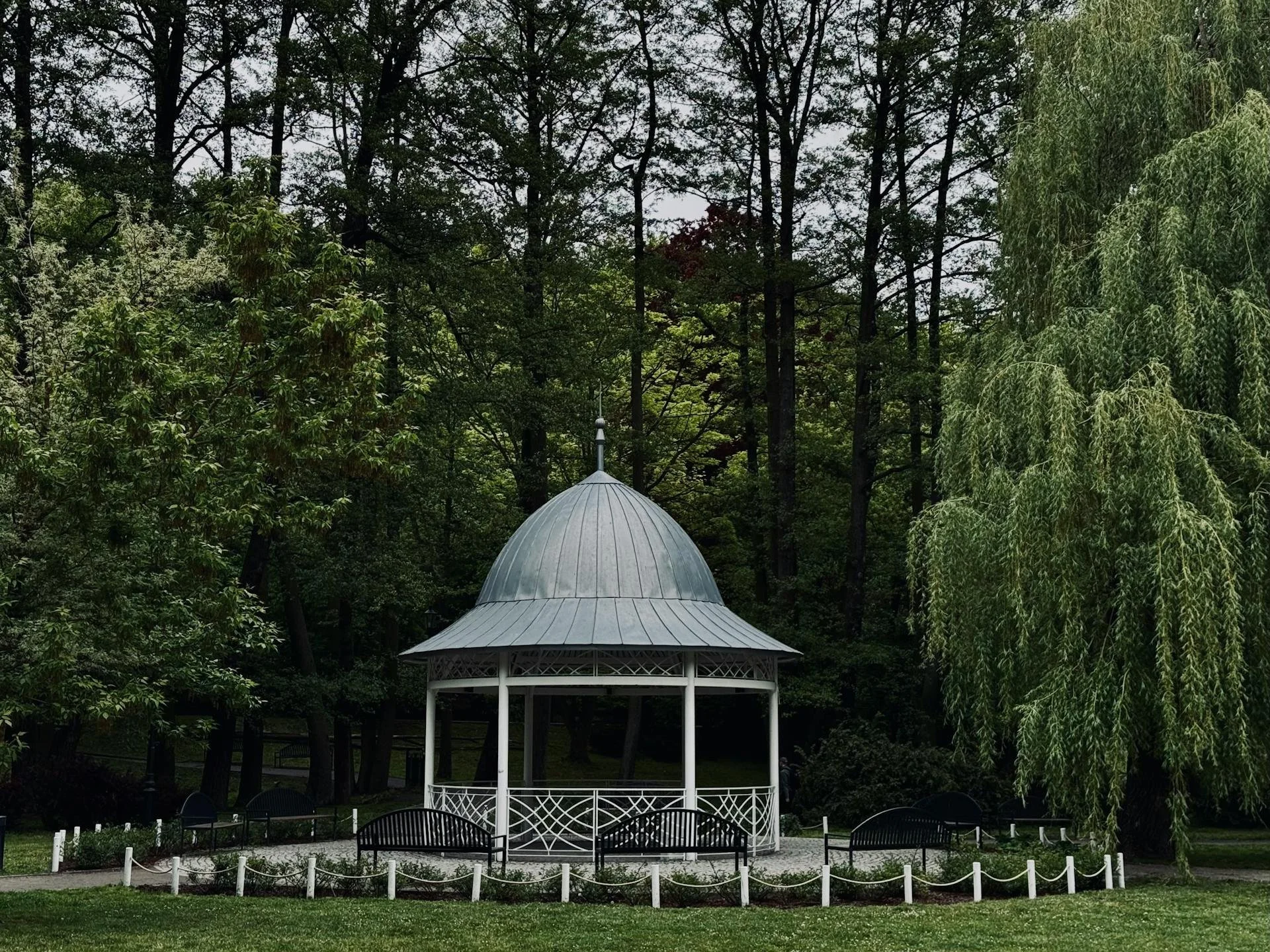 residential custom metal gazebo and pergolas in kitchener for home decor and home improvement