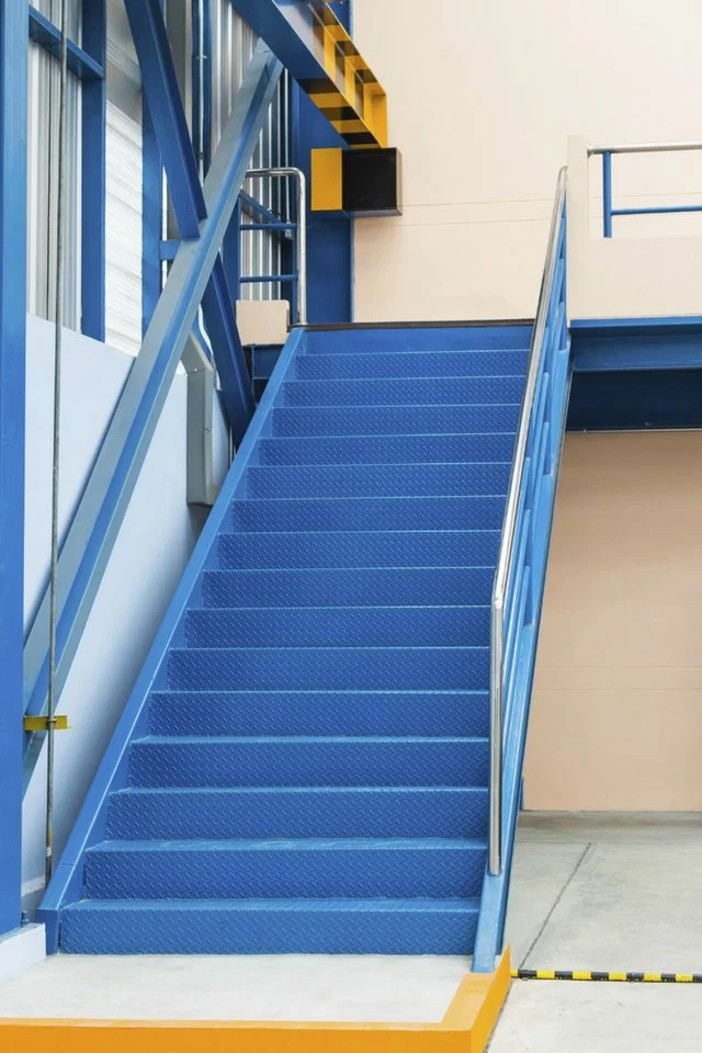 steel stair treads kitchener.jpg