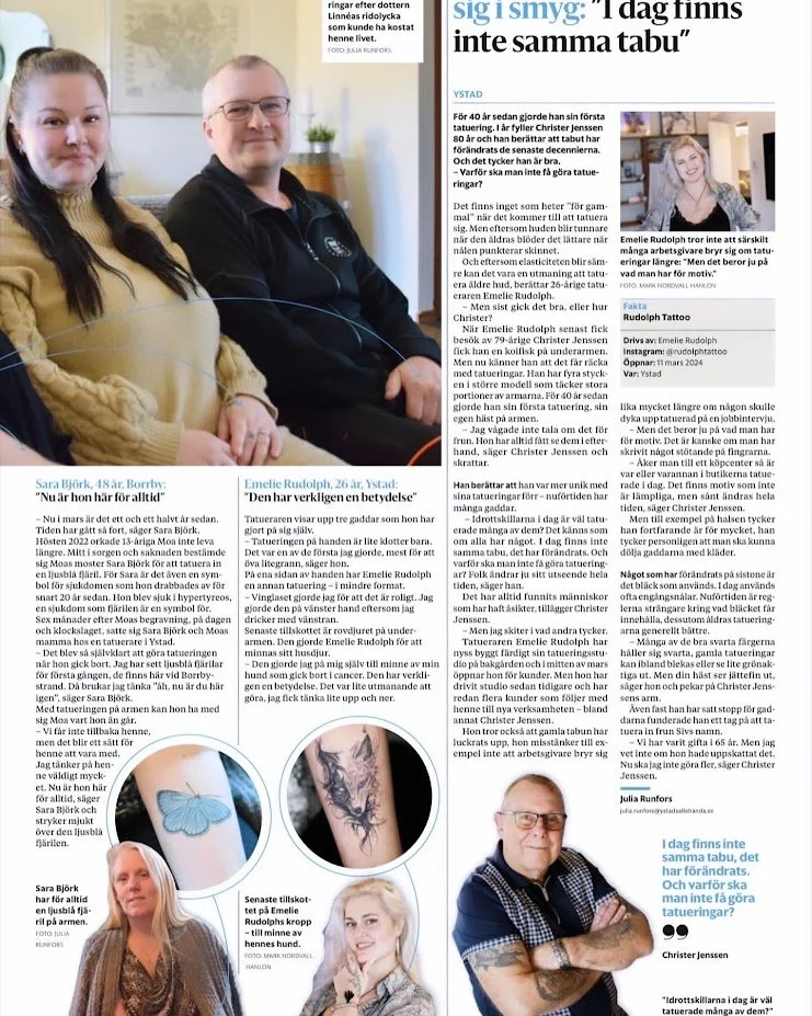 Bild på tre personer, två kvinnor och en man, sittandes i ett mötesrum. En kvinna på vänster sida med svart hår och en kvinna i mitten med blont hår och glasögon. En man på höger sida med kort hår och glasögon. Bakom dem syns ett bord, en växt och en dörr.