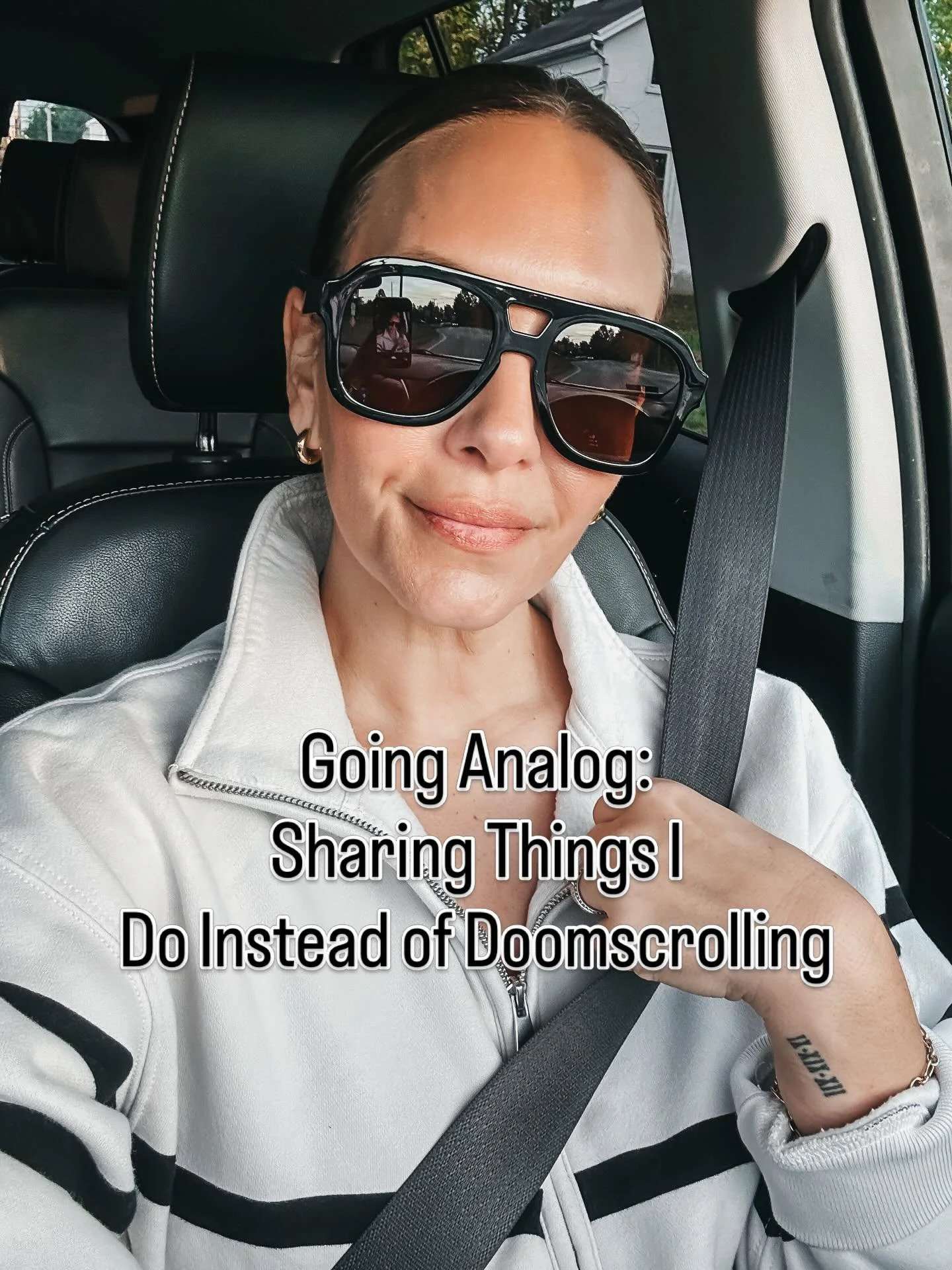 Being on my phone is literally my job which makes it hard to disconnect. 😵&zwj;💫 📱I&rsquo;ve been making it a priority to put the phone down and work my mind! Sharing some of my most favorite for you to try! 

Comment ANALOG to shop all of my quie