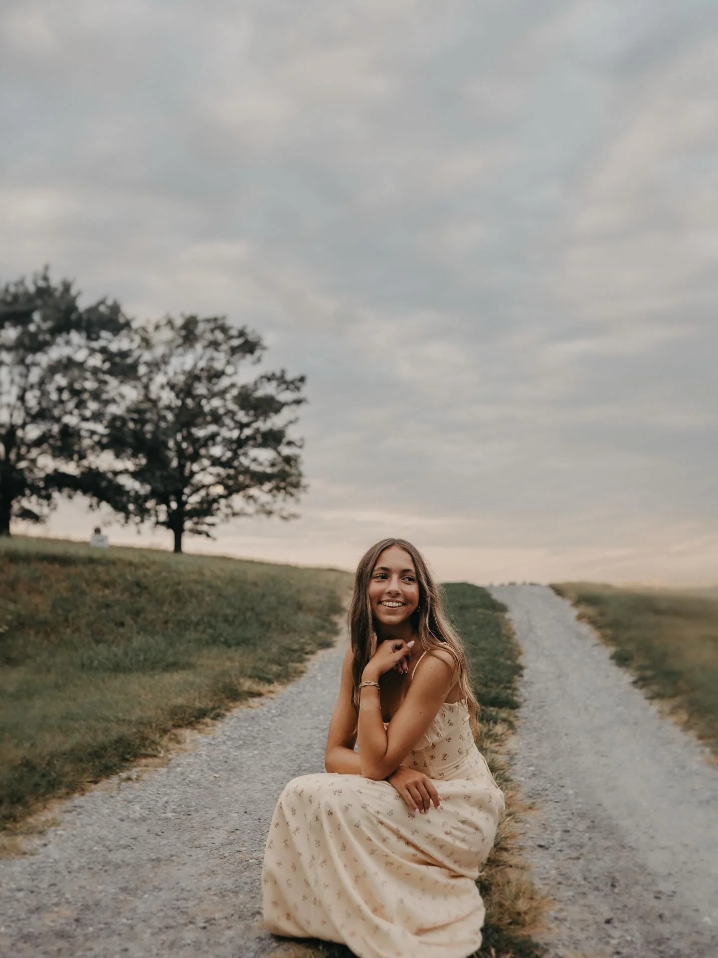 ✨18 years of loving Ella✨

Kind, responsible, empathetic, hard working, routine driven, plan oriented, hates surprises, loves peanut butter, @questnutrition pb cups, Cosmic Crisp apples, @starbucks Strawberry A&ccedil;a&iacute; Refresher (venti, with