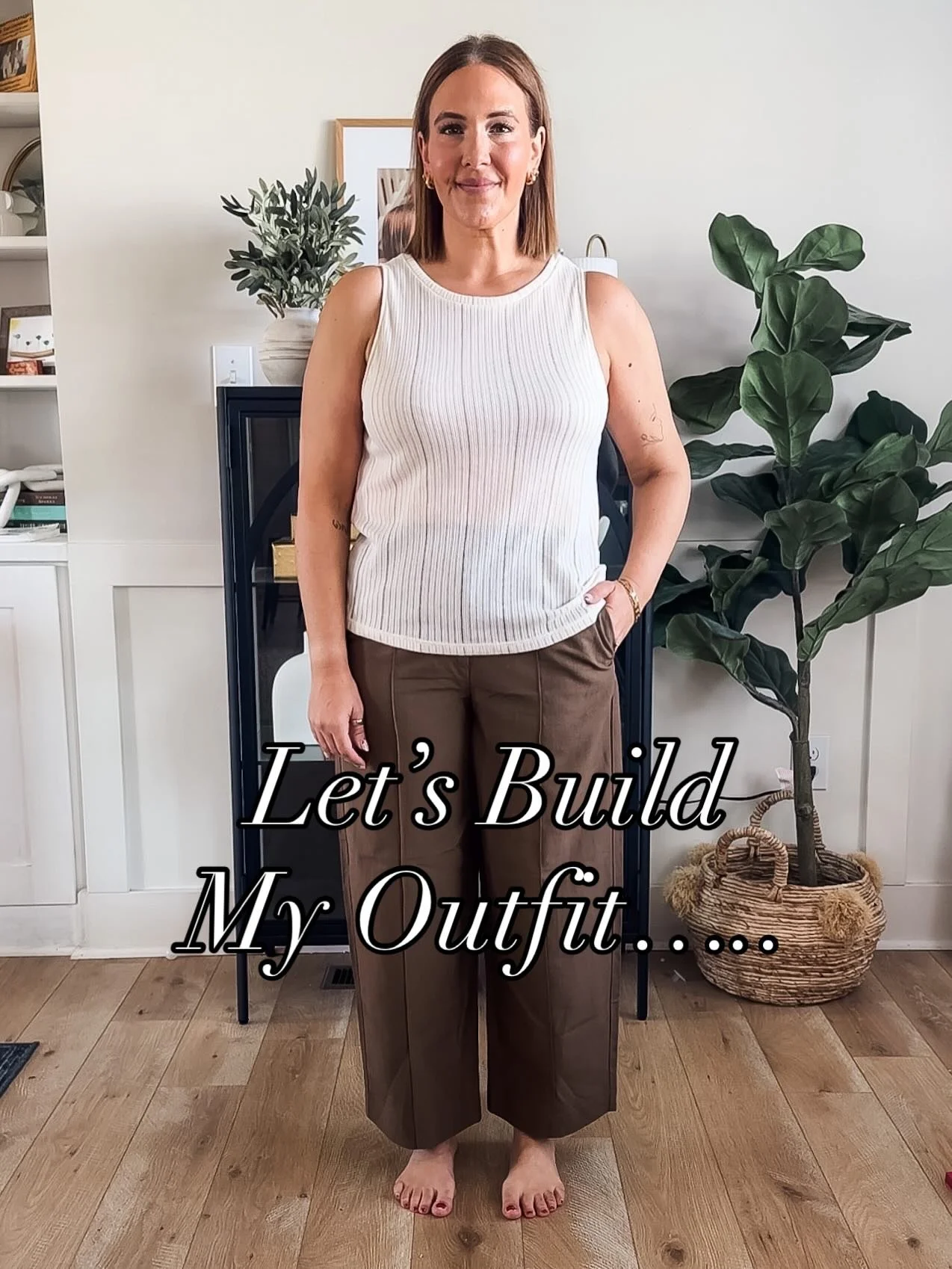 It&rsquo;s been a bit, so Let&rsquo;s Build My Outfit!! Brought it back to basics with a simple tank (I have in two colors) and elastic (!!) waist pants! 

Comment OUTFIT to shop my head to toe look 🤎🤍