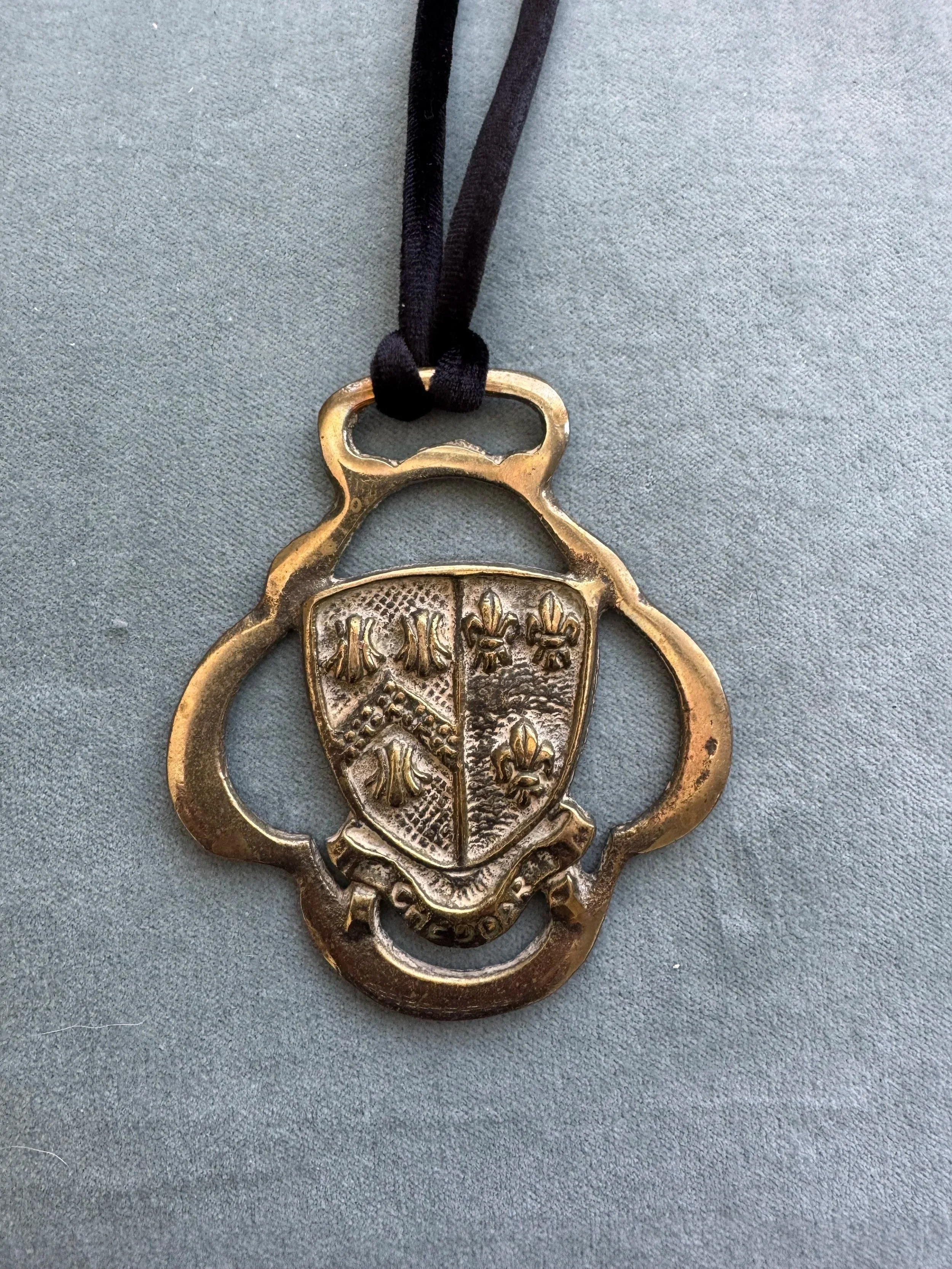 NEW! Wheat and Fleur de Lis Crest