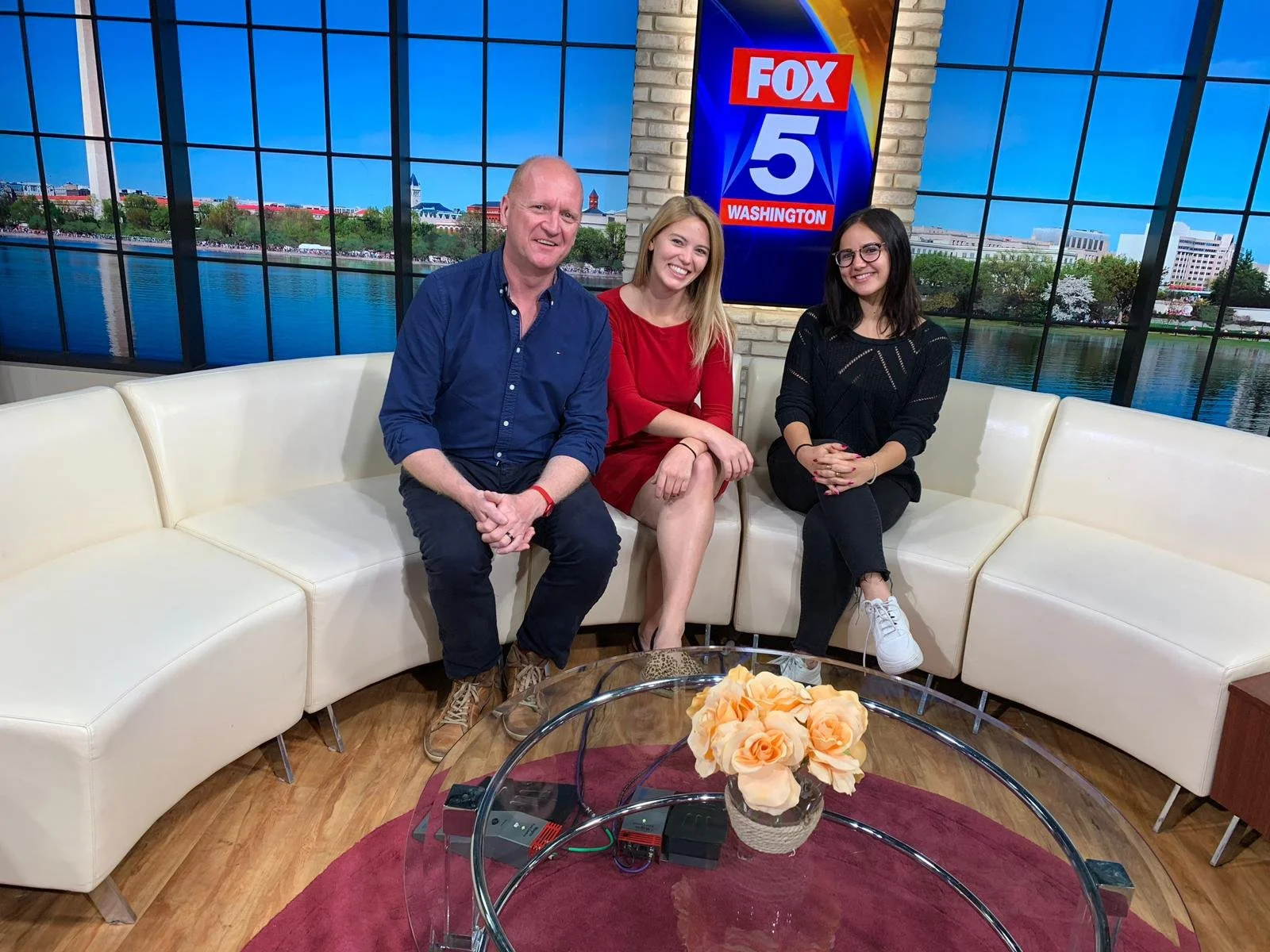 LEON DC Fox 5 Feature