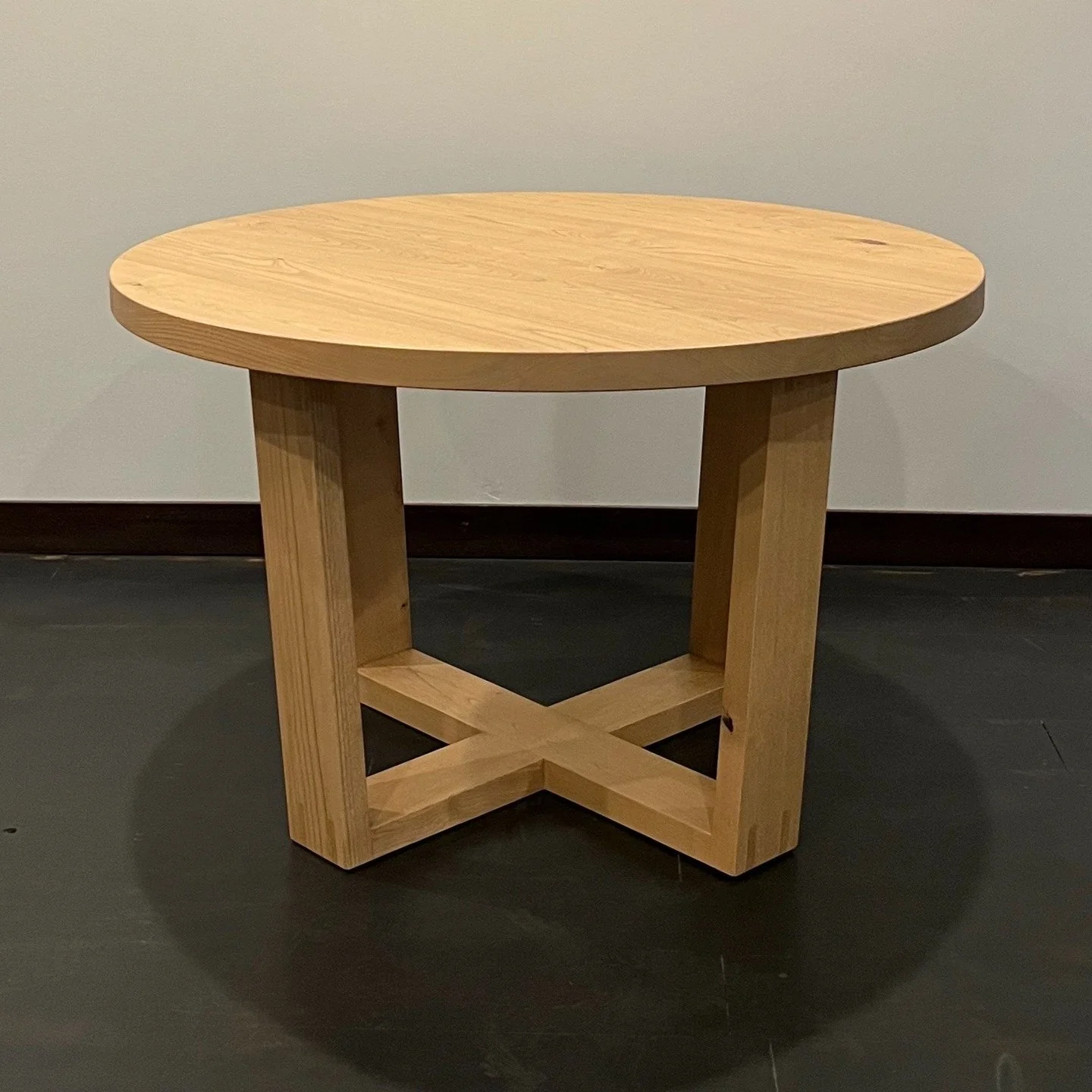 FOR SALE: 48&quot; Round English Chesnut kitchen table.
Measures: 48&quot; round x 30 1/4&quot; tall. Poly Finish

Call for details. 

#tablescape #kitchentable #homestyle #interiors #woodworking #customfurniture