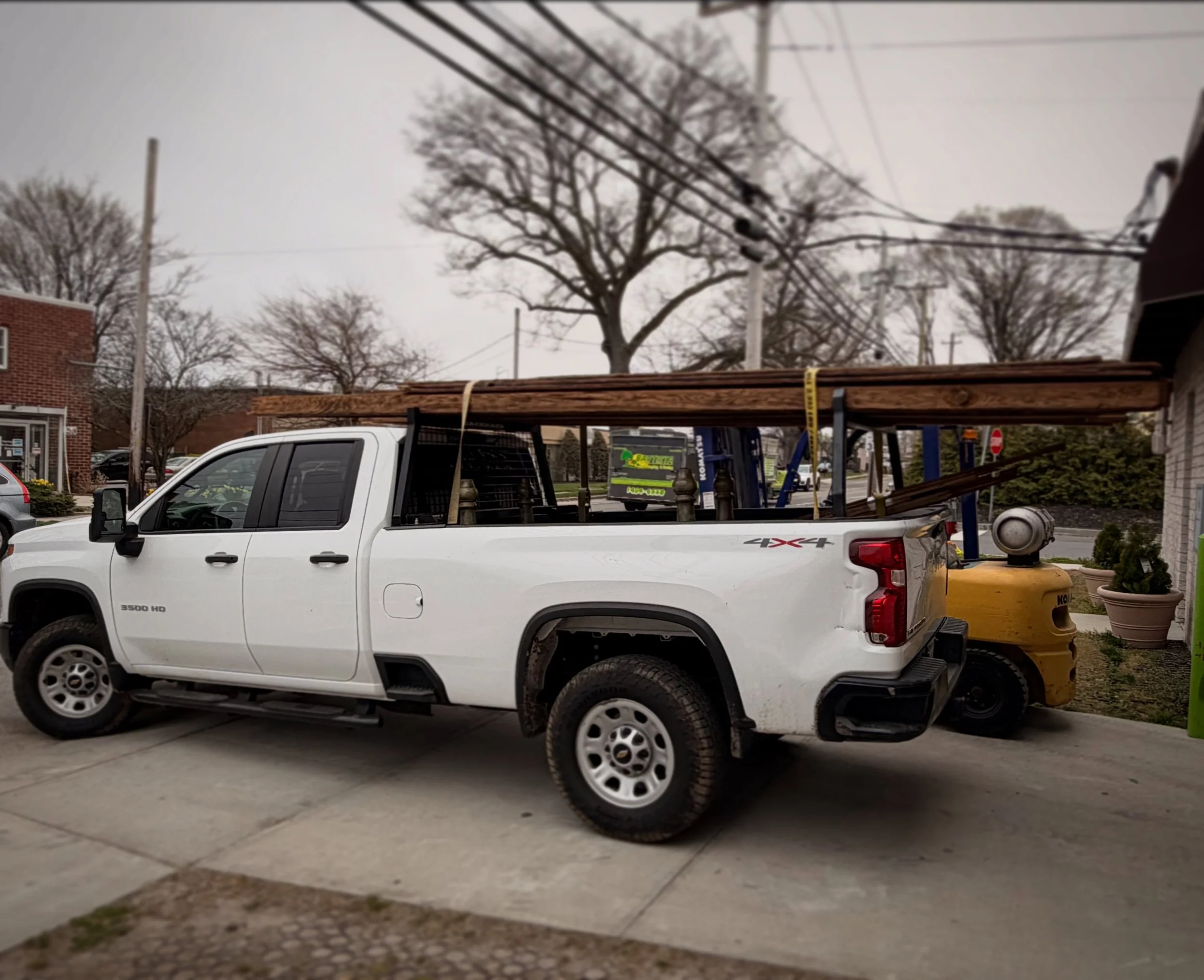 Built, finished and on the way. Beams loaded and headed home. We build it, we finish it, and you get to enjoy it. 

#delivery #beam #reclaimedwood #upcycle #barnwood