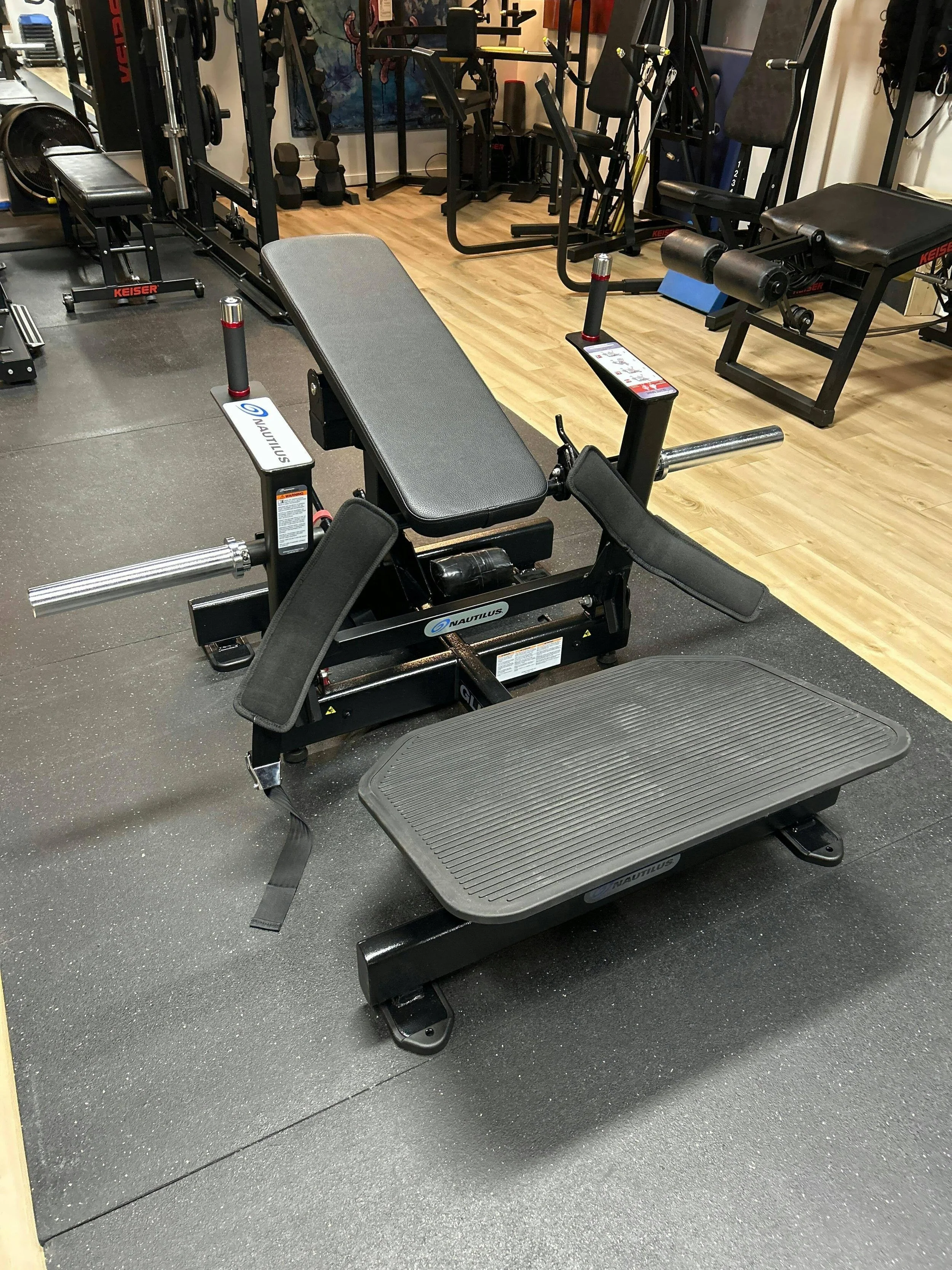 Nautilus Glute Drive.jpg