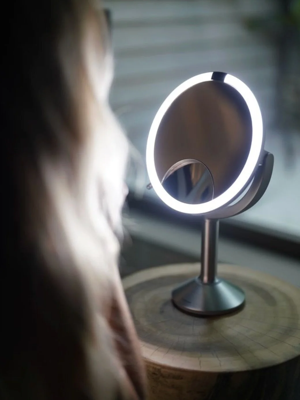 Because every detail matters.
Our LED mirror offers the perfect natural light to elevate your beauty rituals &mdash; wherever you are.
Adjustable light &middot; Sleek design &middot; Effortless glow

📍Available for rent in St Barth