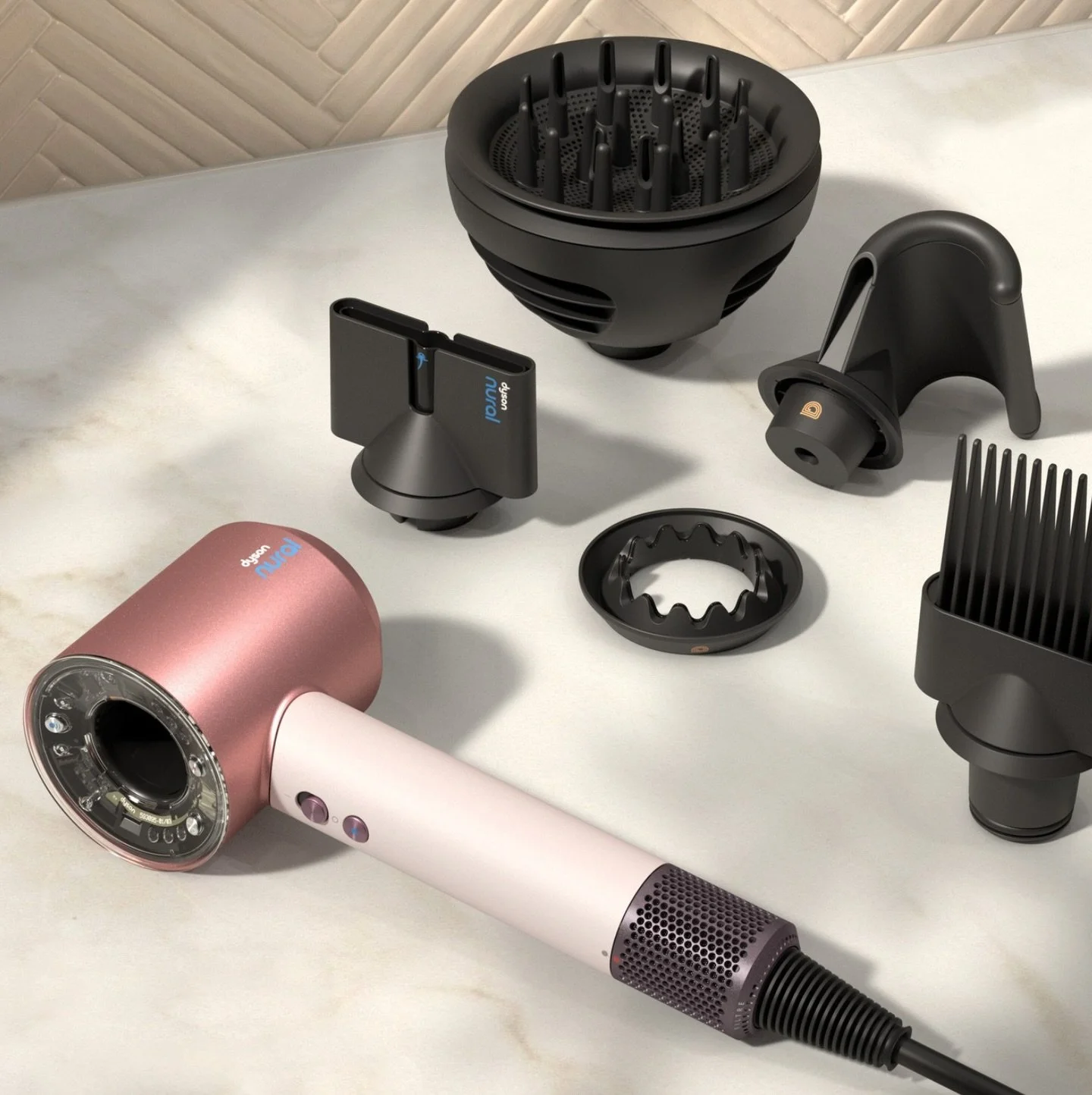 The new edition of the Dyson Supersonic Nural&trade; is available with Well St Barth 💖
Fast, intelligent drying with zero heat damage. Its automatic temperature control protects your scalp and boosts natural shine.