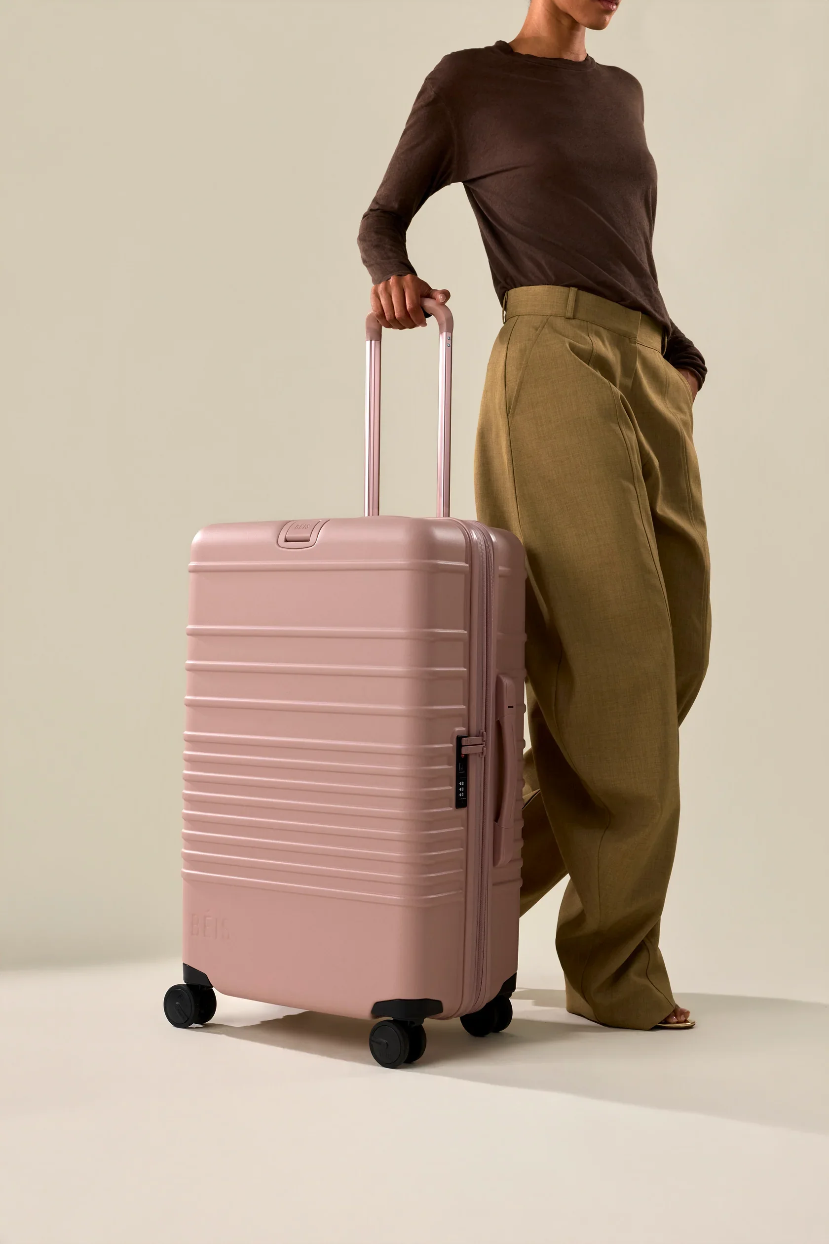 BEIS  Medium Check-In Roller-AtlasPink-