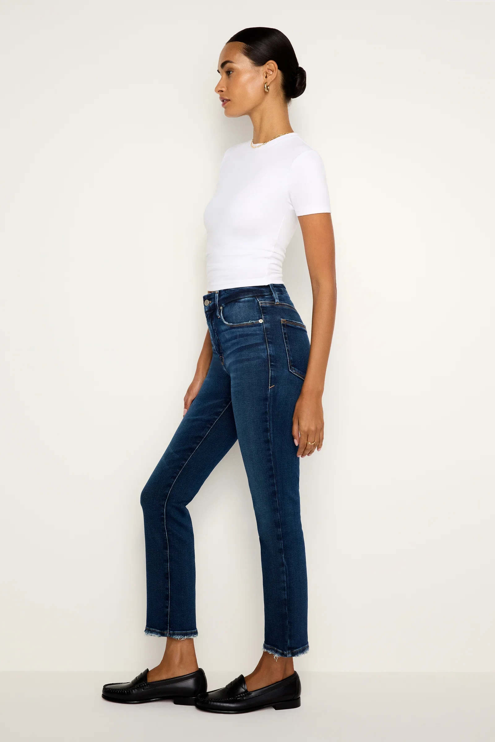 SOFT TECH GOOD LEGS STRAIGHT JEANS