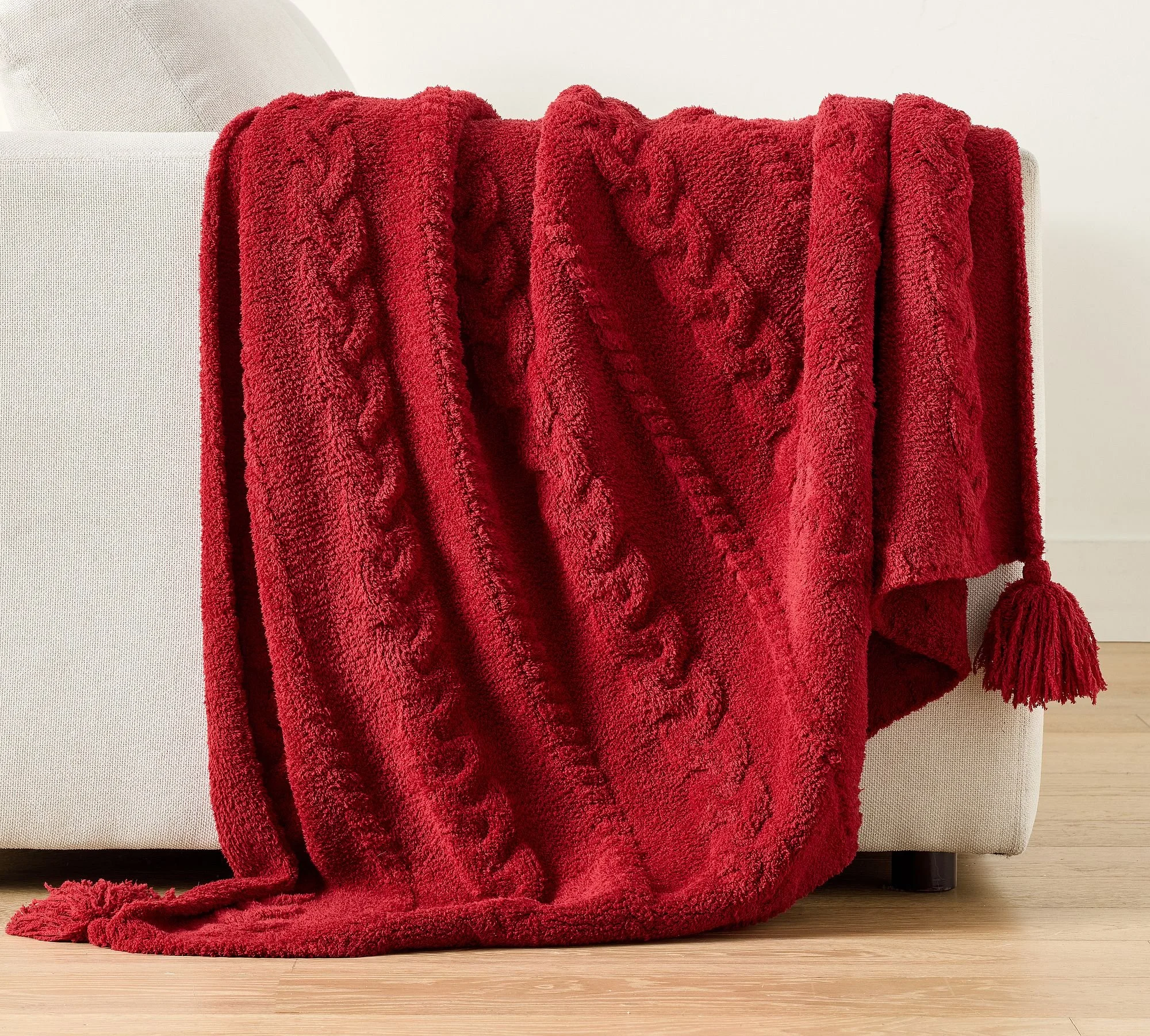 Classic Cable Knit Throw