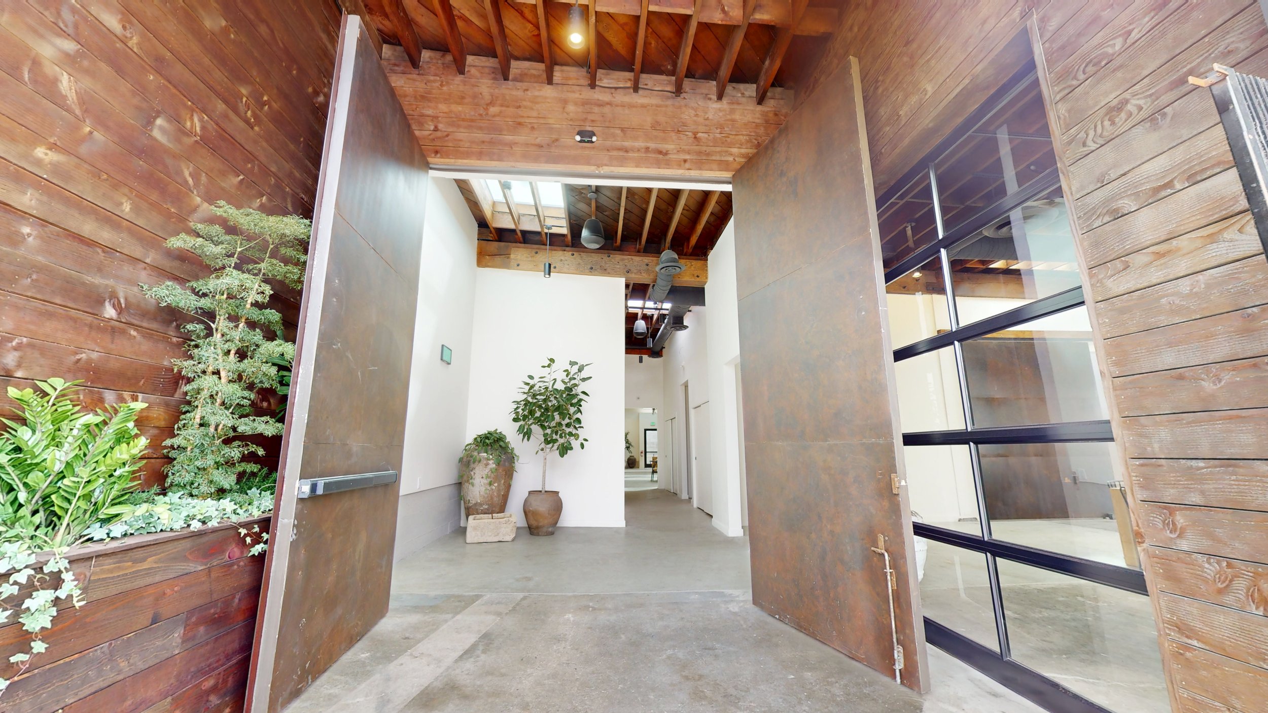 FRONT DOOR 2.jpg