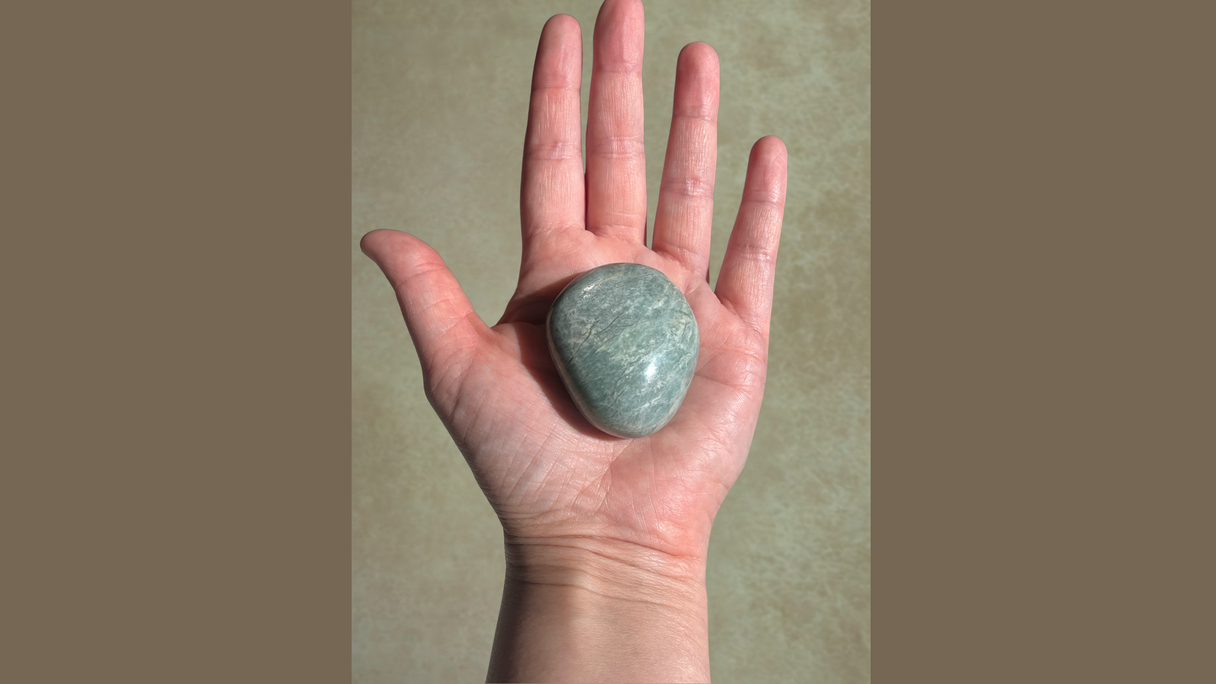 Amazonite Palm Stone (Scale3).png
