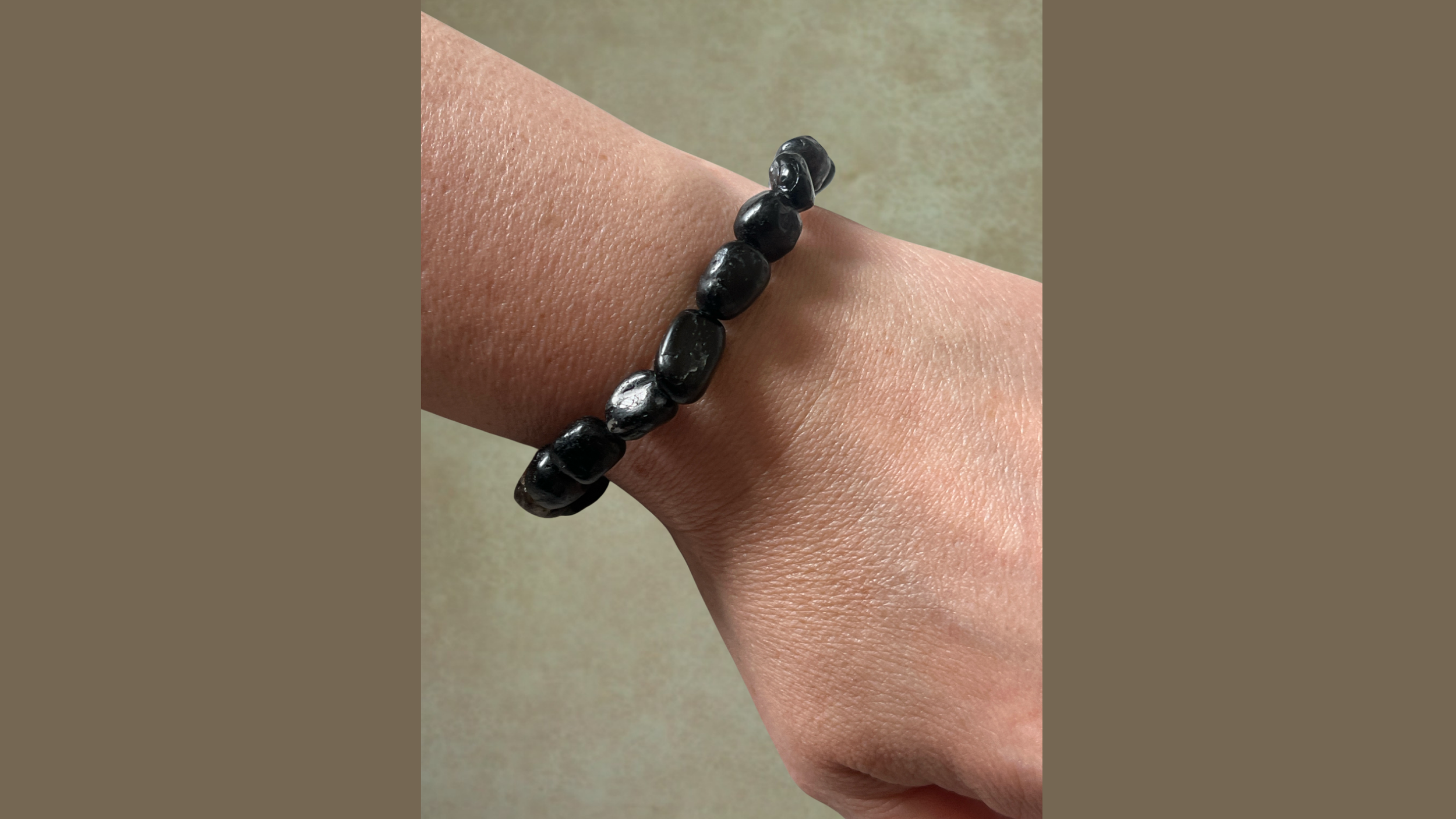 Black Tourmaline Bracelet Scale.png