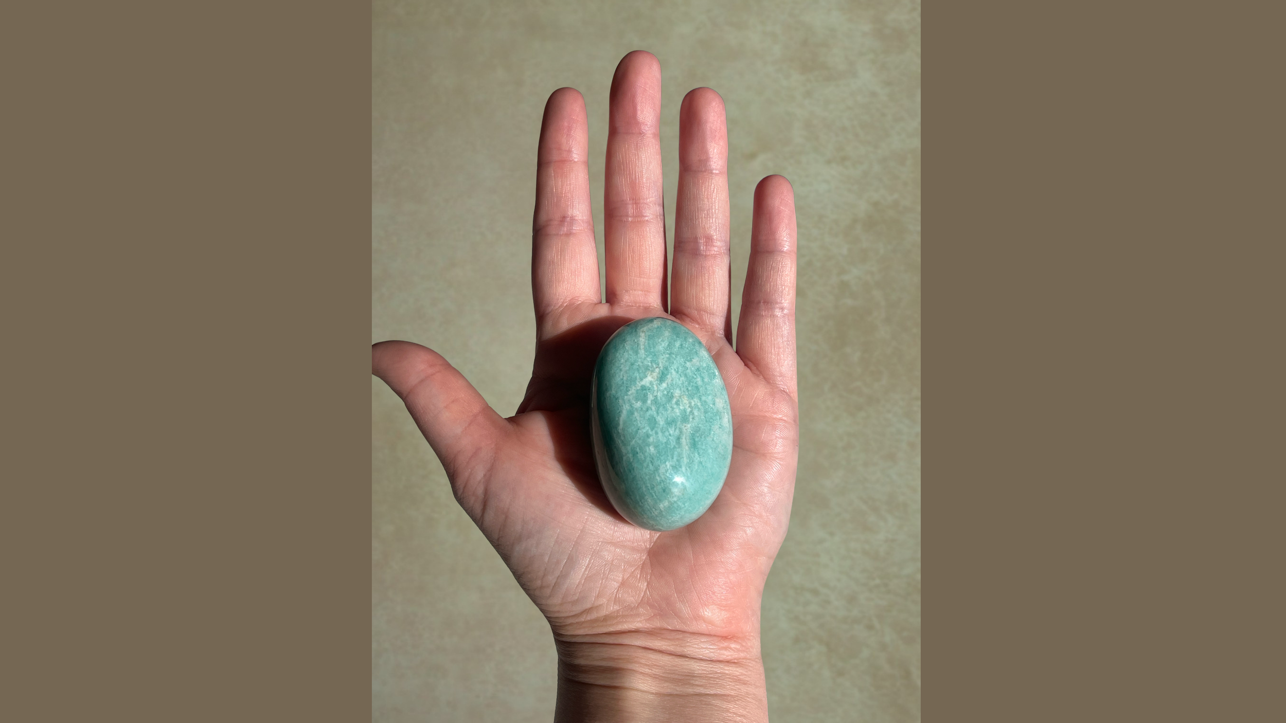 Amazonite Palm Stone (Scale1).png