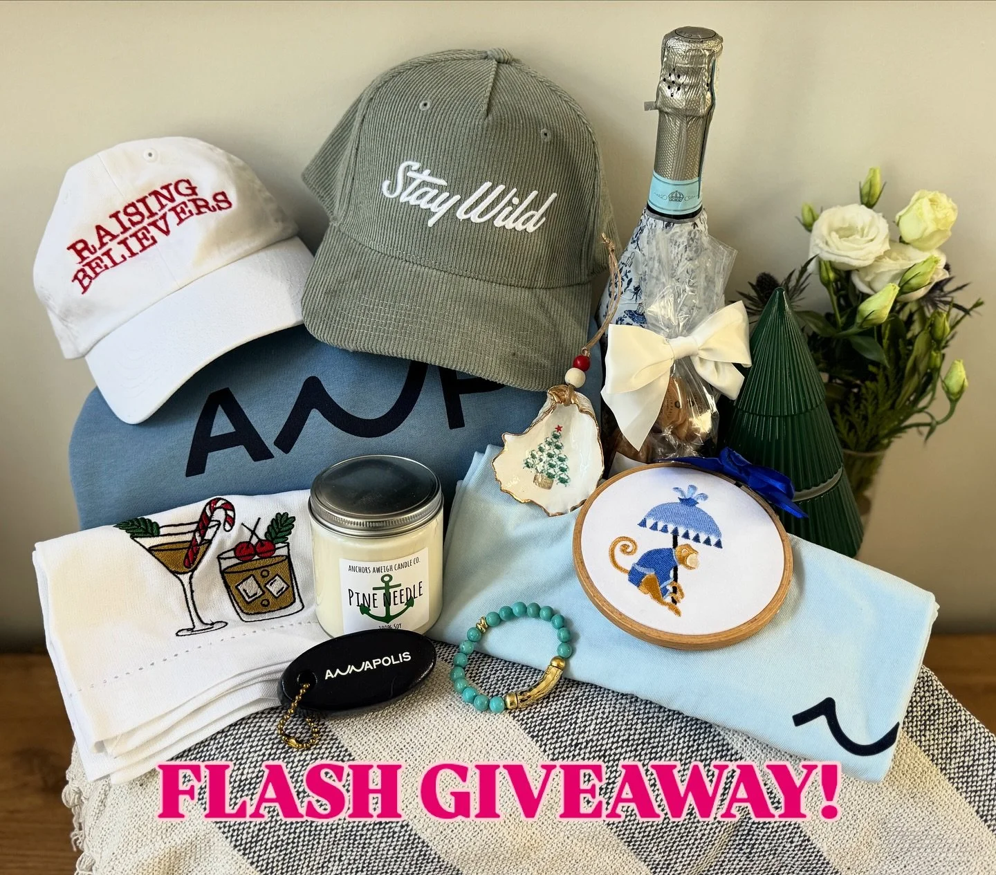 ✨FLASH GIVEAWAY✨ Many thanks to our SIP. SEE. SHOP. Local Small Businesses for donating to this gift basket! 🎁🎄 

Enter to win all of these unique gifts in a giveaway to be drawn on Tuesday, December 7th. 

Here's how to enter: 

1. Like this post 