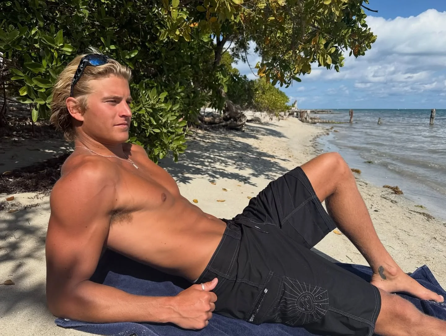 This is what I did at 1:00pm on Saturday #lockthewindow