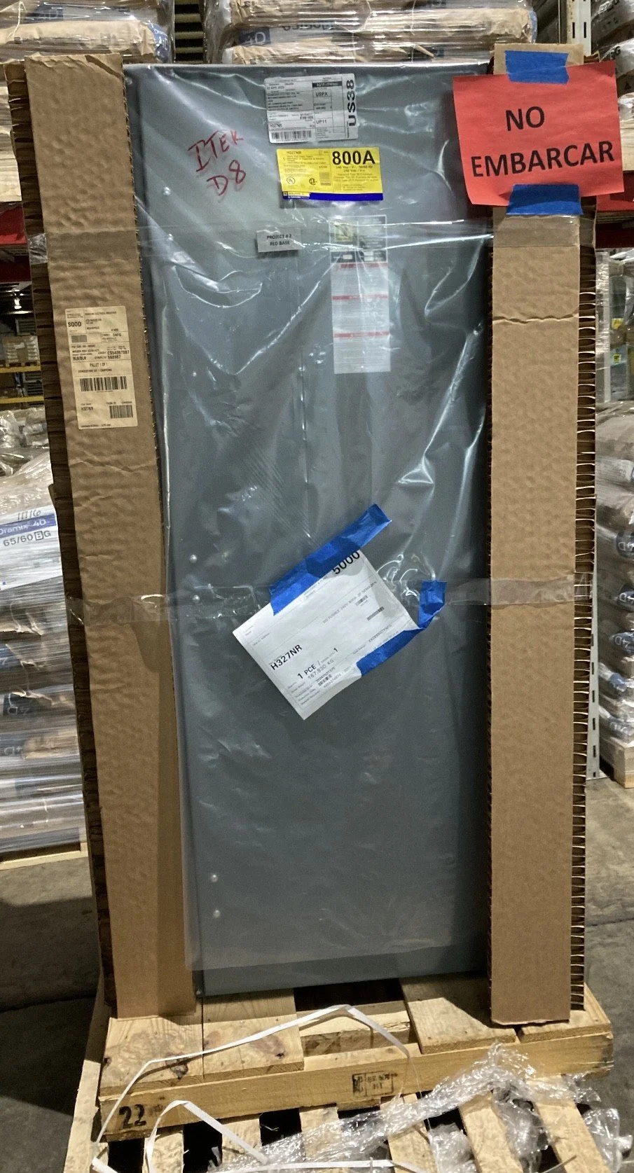 Square D H327NR Heavy Duty Fusible Safety Switch 800A 240V 3 Pole NEMA 3R Outdoor | Schneider Electric