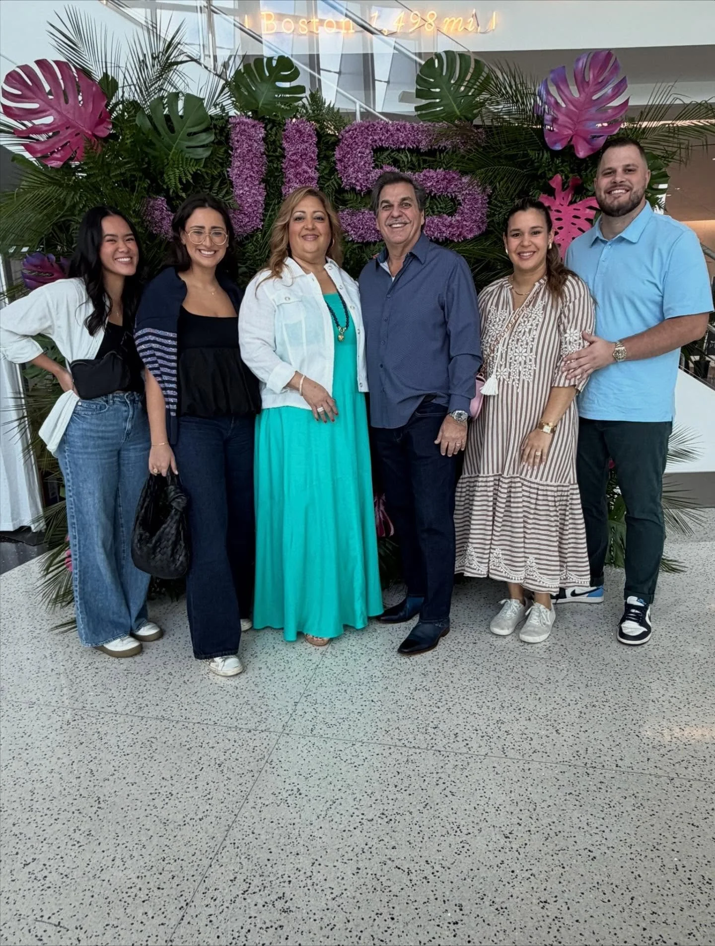 What a special weekend at the Miami Jewelry show! So many beautiful pieces. Also celebrated the queen herself! Happy birthday Maria we love you!