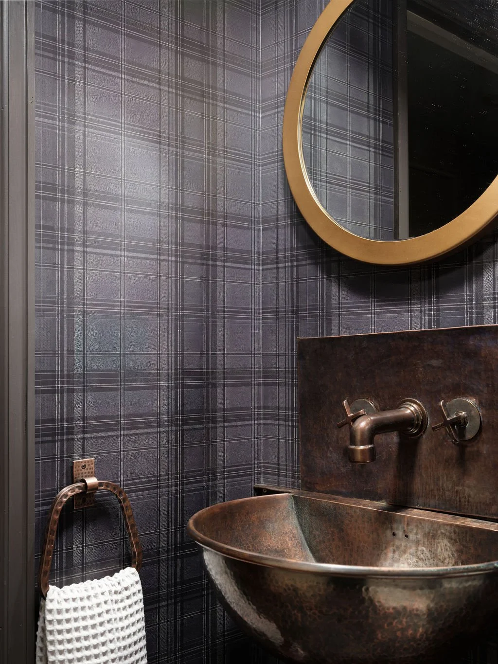 Z.Tay-CR534-Downstairs-Bathroom.jpg