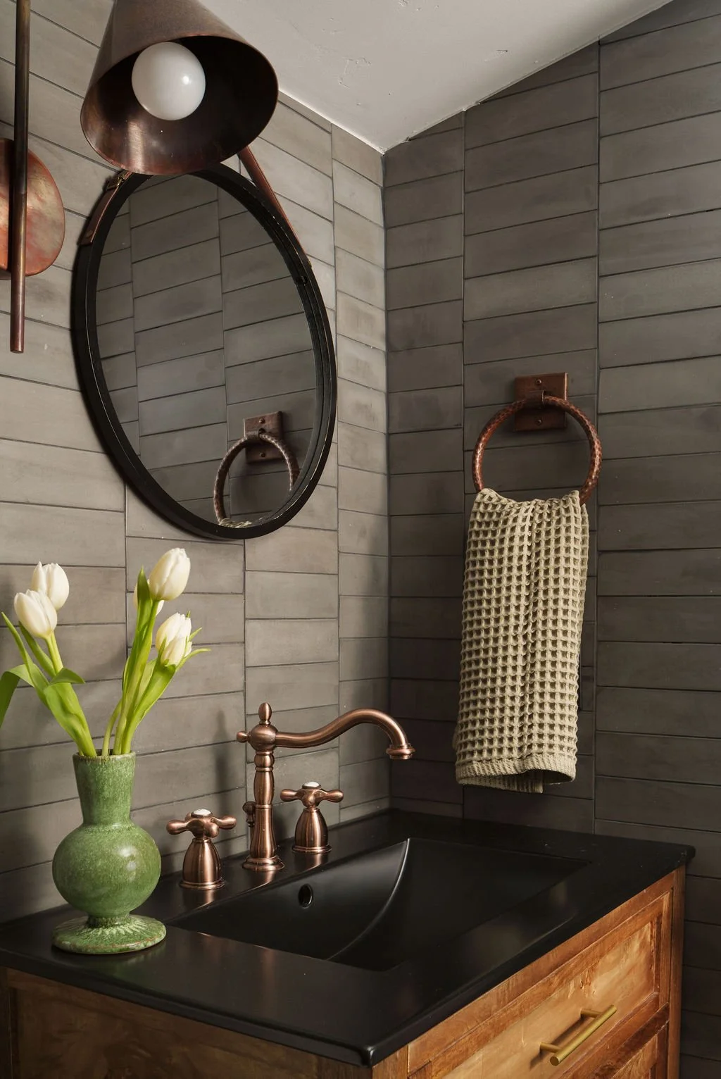 Z.Tay-CR534-Upstairs-Bathroom-Vanity.jpg