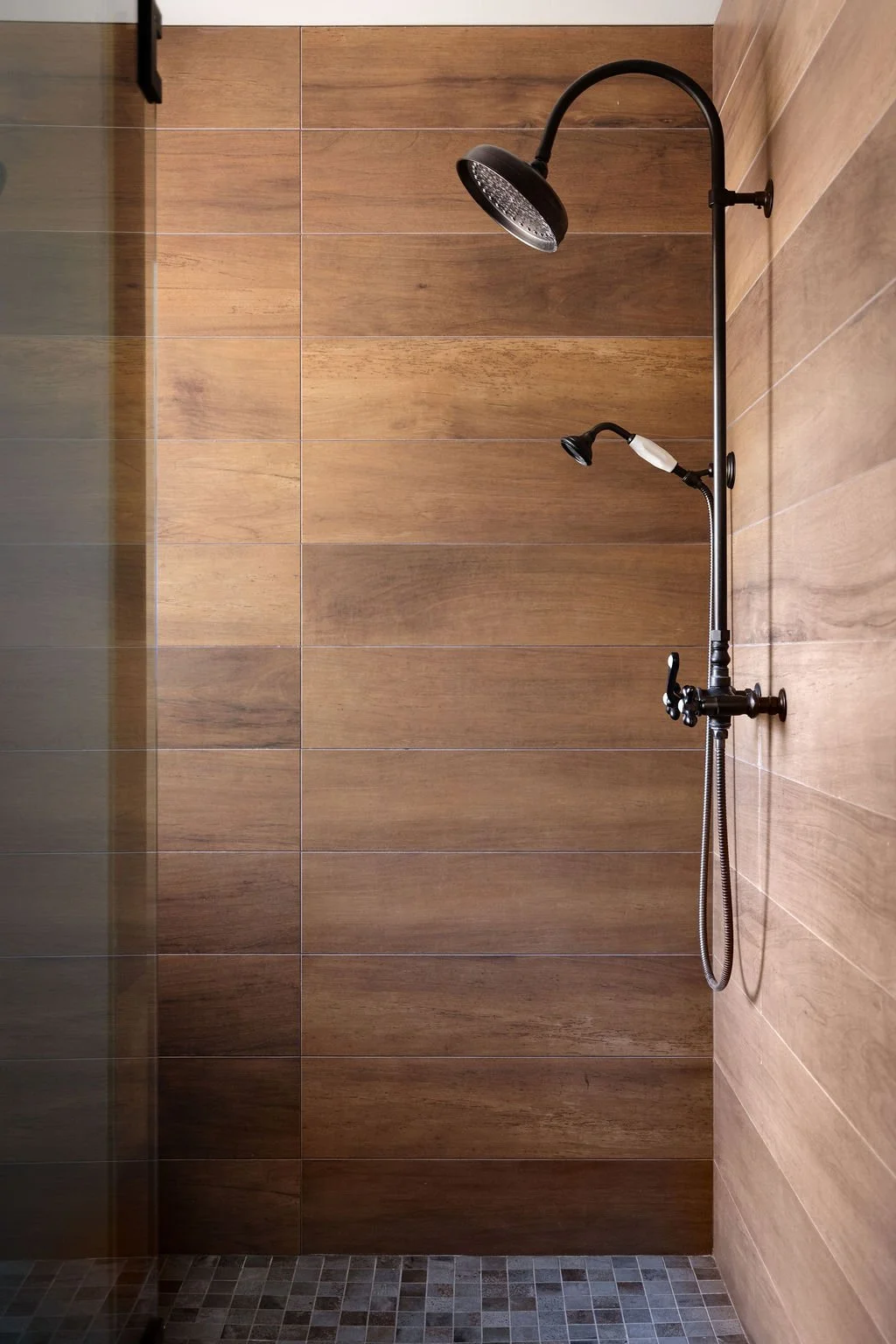 Z.Tay-CR534-Primary-Bathroom-Shower.jpg