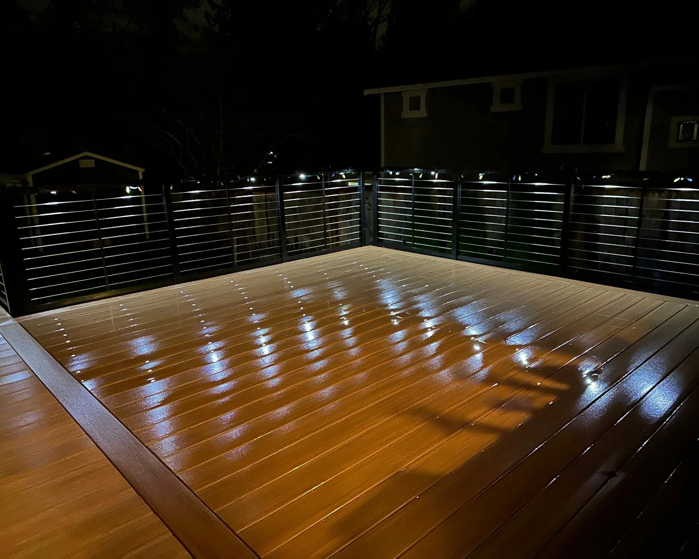 Drink rail cable railing with led lighting