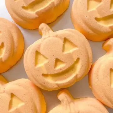Festive Pumpkin Bath Bomb