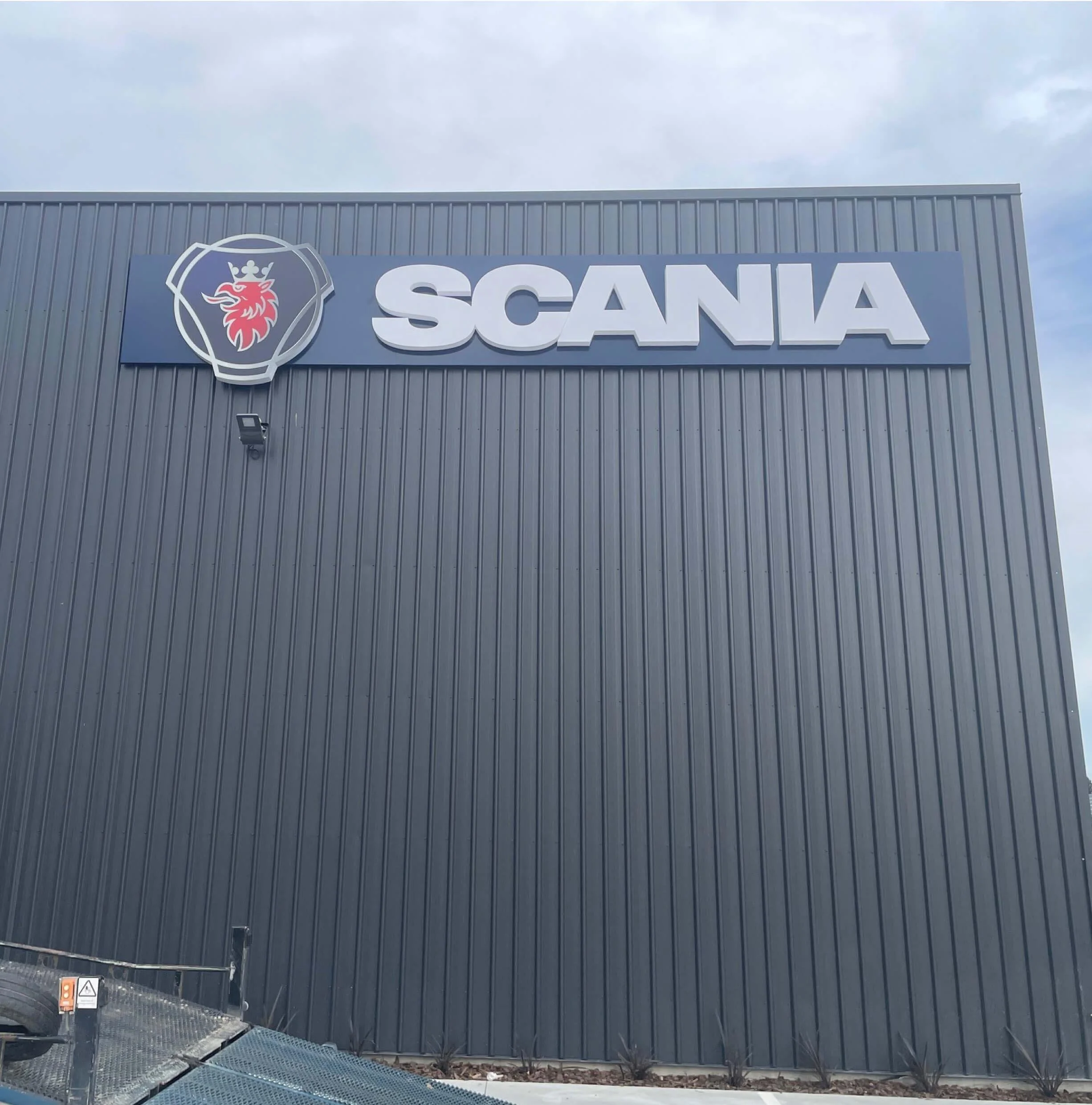 Mammoth Media, Scania Outdoor Signage, 3D & Illuminated Signs, Napier Hawkes Bay.jpg