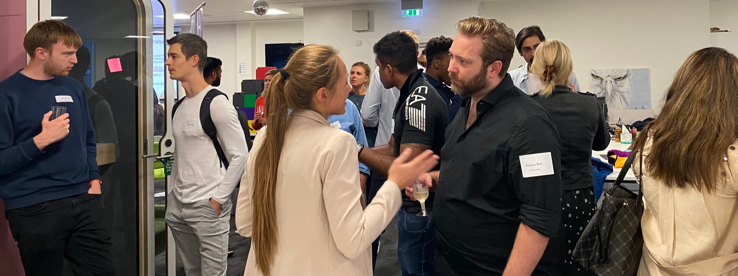 Networkinglargegroup+%286%29+2.jpg