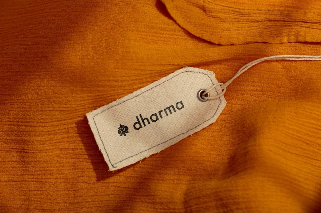 clothing label mockup Large.jpeg