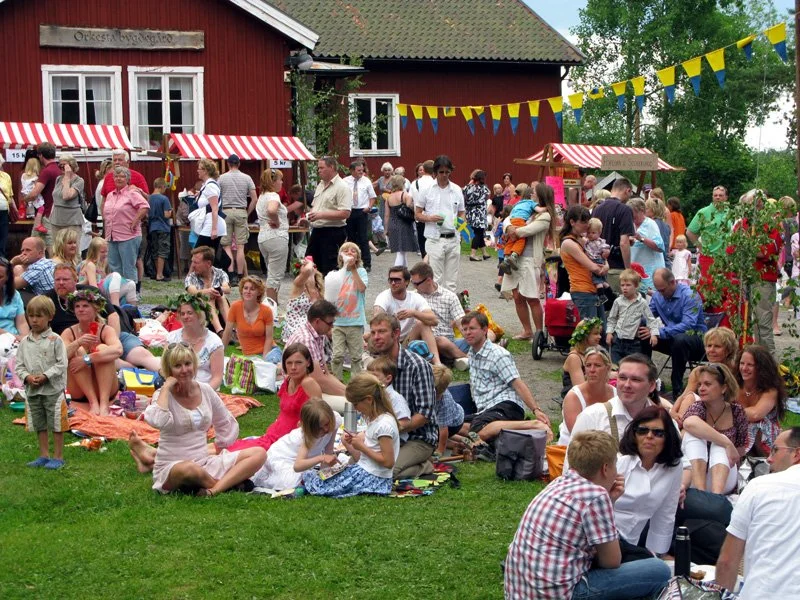  Uppslutningen vid Bygdegården var minst lika god som de senaste åren och att de flesta verkade trivas. 