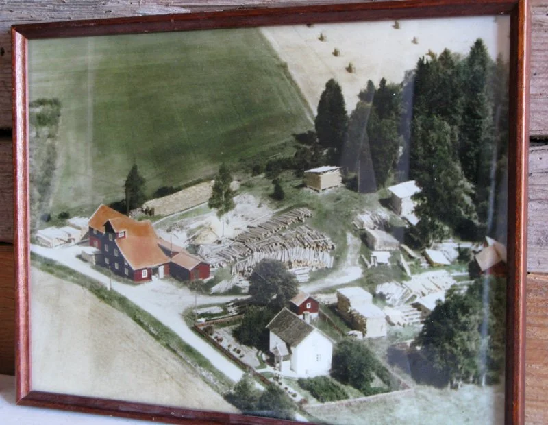  Granby kvarn och kvarnstuga på flygfoto, som det såg ut förr. Kvarnen brann 1963. 